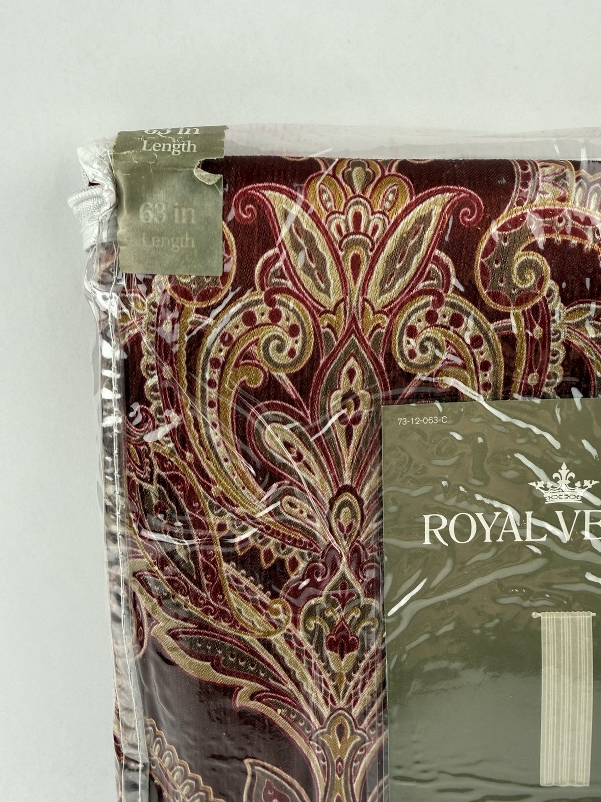 JCP Royal Velvet Hilton Hilton Damask Panel Curtain Majestic Red Multi 54″x63”