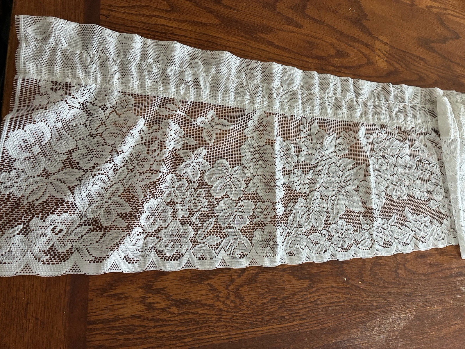 vintage lace Floral Off White valance curtains 3 Pc 56x 11 3/4” Cottagecore