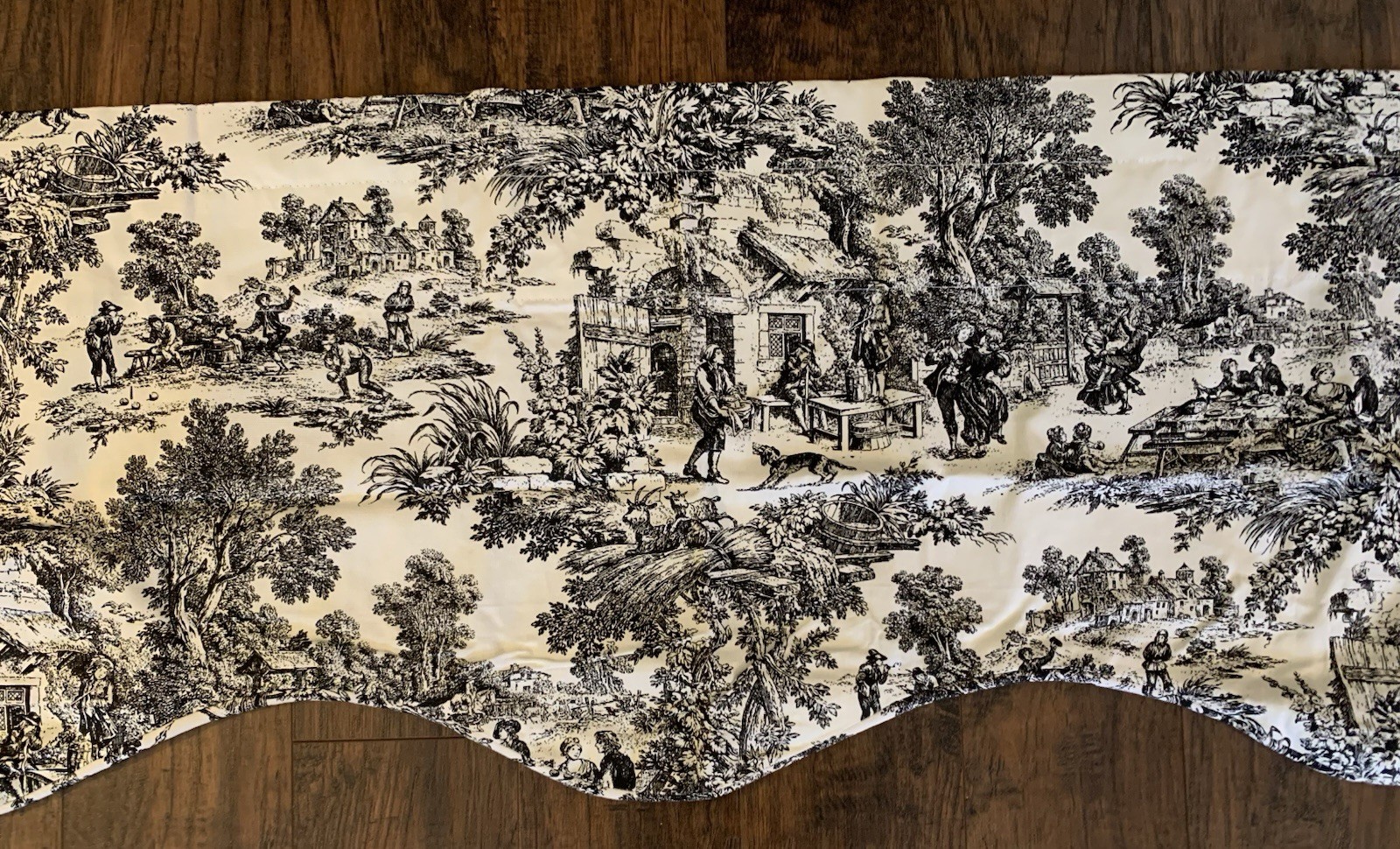 2 Black Toile Scalloped Valances 17.5×70 Each Vermont Country Store NWOT