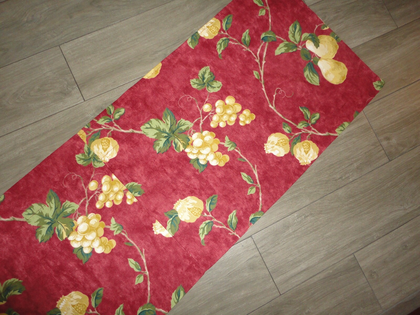 WAVERLY CHIANTI RED GOLD FRUIT GRAPES PEARS (1) TAILORED BLOUSON VALANCE 77X16