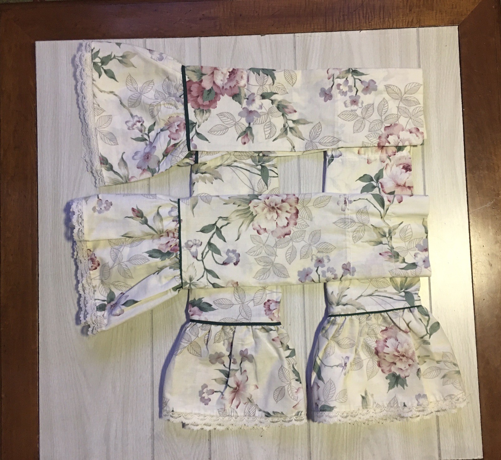 VTG Springmaid Valances Floral Lace Ruffle 44 x 23 Country Cottage Farmhouse USA