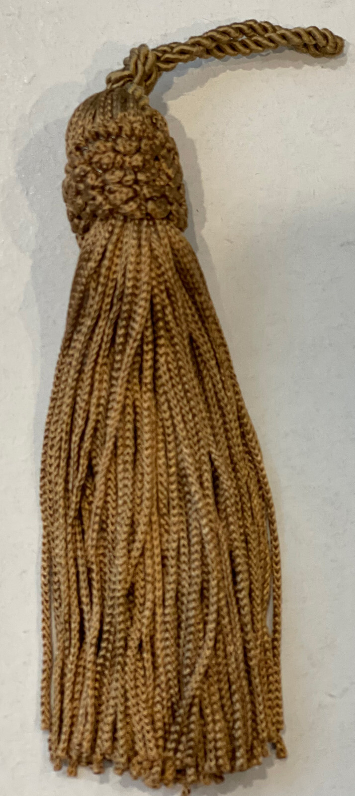 4″ CAMEL CHAINETTE CROWN TASSELS LOT OF 12 CONSO E12
