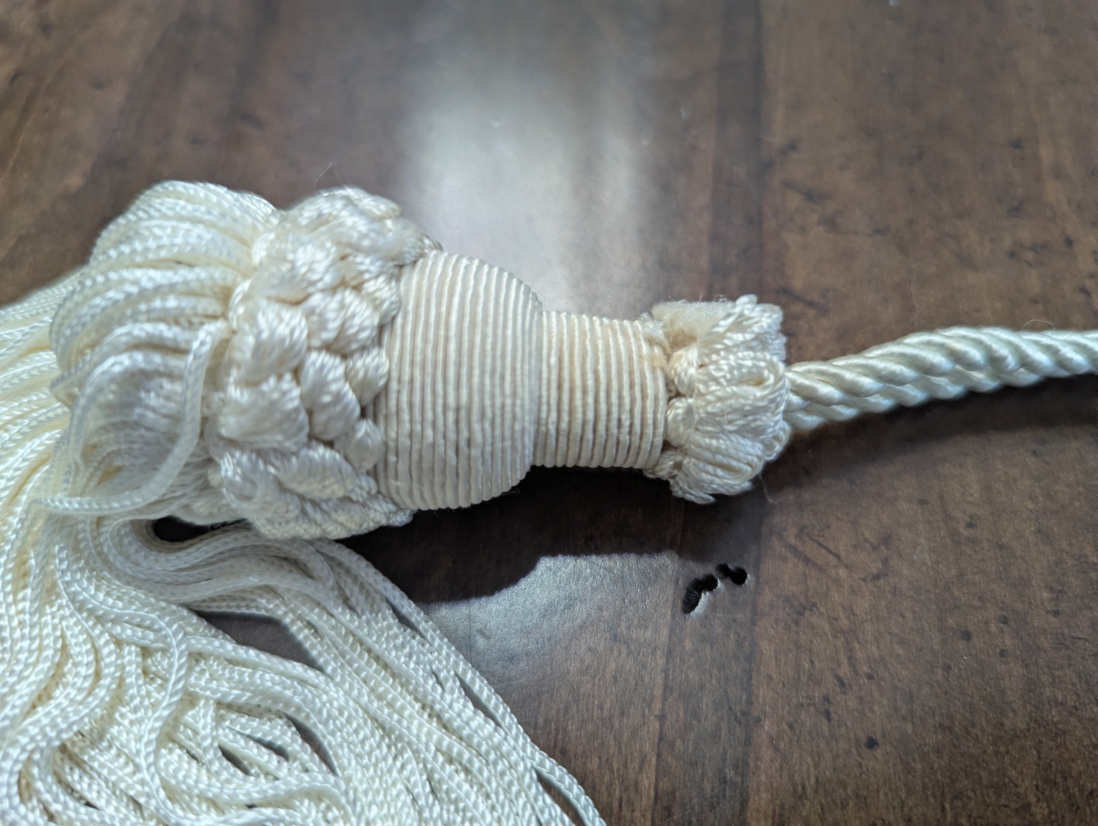 2/6″ long Polyester/Rayon IVORY Tassels w/4.5″ Short Cords x DECOR projets NEW