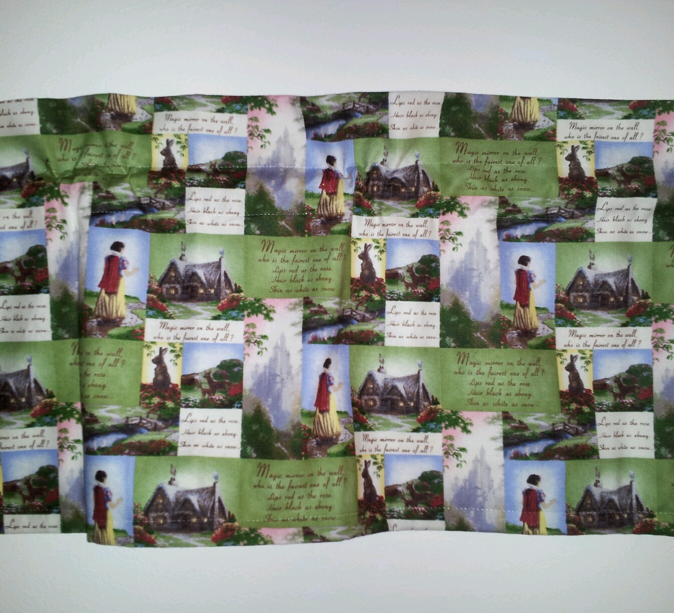 LINED WINDOW VALANCE CURTAIN 42X12 DISNEY PRINCESS SNOW WHITE SEVEN DWARVES