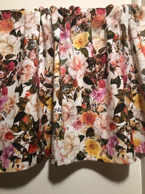 Handmade Floral Valance, 41 X 15 INCHES
