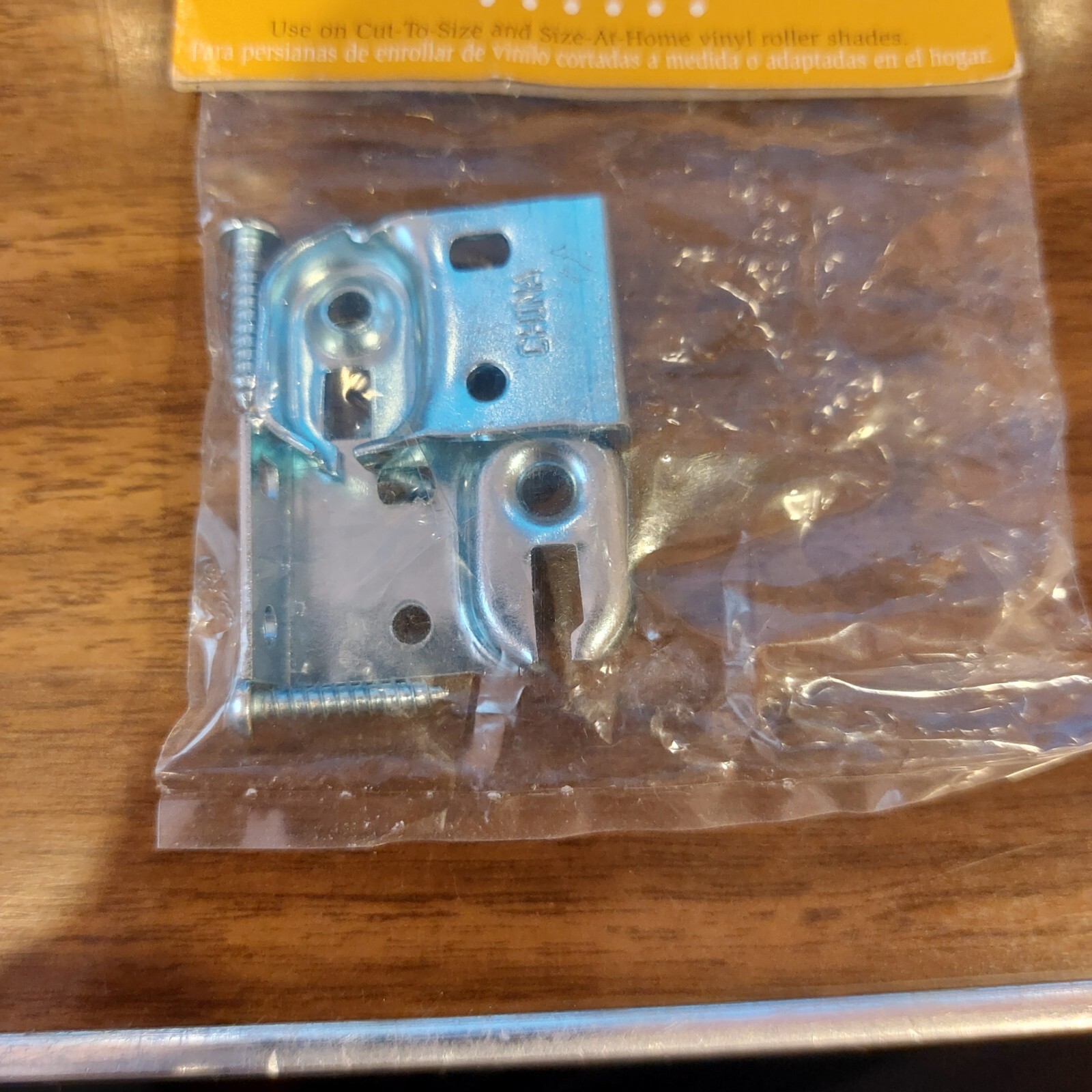 Design View Universal Brackets inside and outside Mount Brackets with Screws,