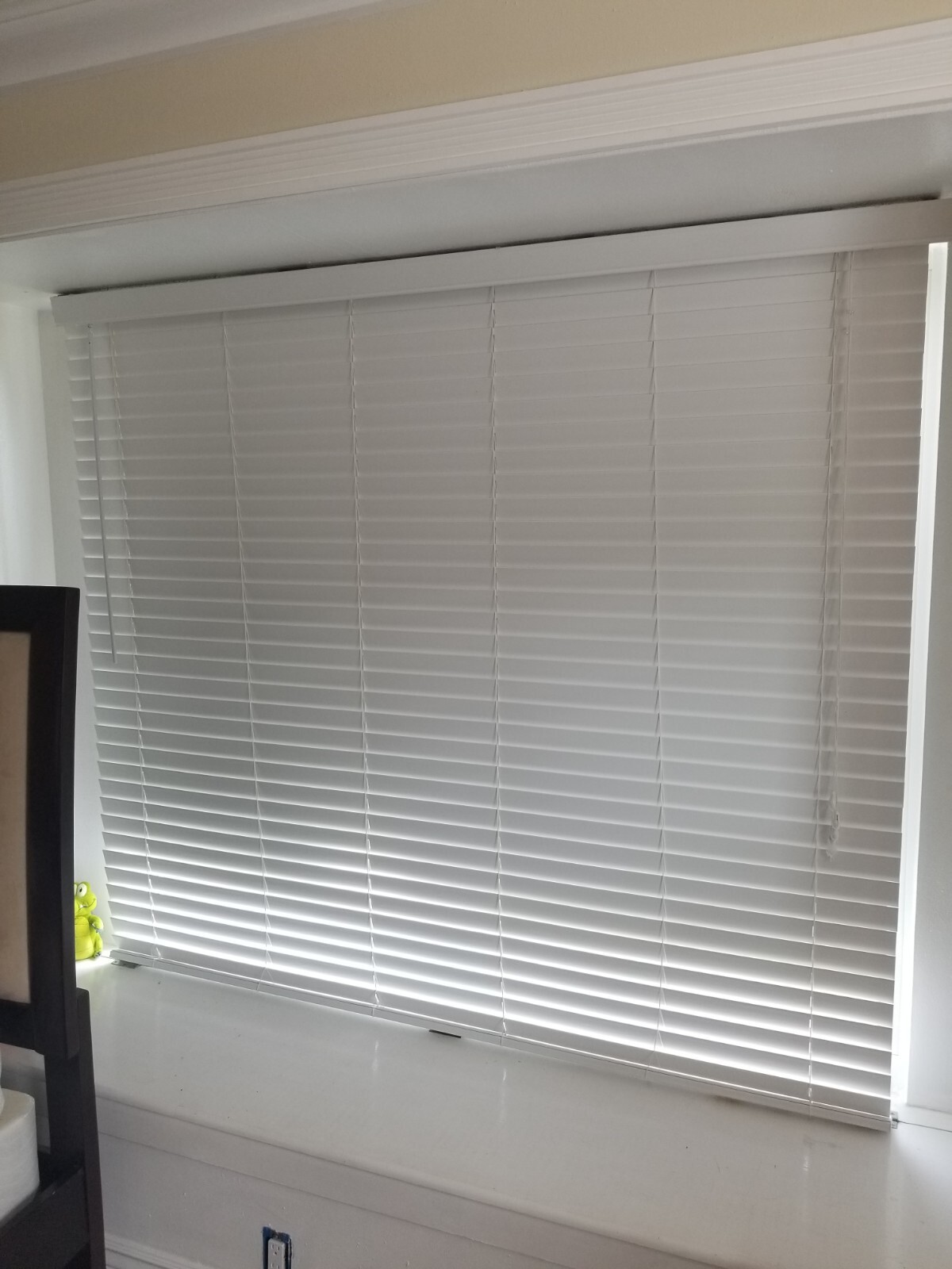 2″ FAUX WOOD BLINDS WHITE PLANTATION STYLE 71.5″ X 64″ GRANDWOOD DESIGNVIEW