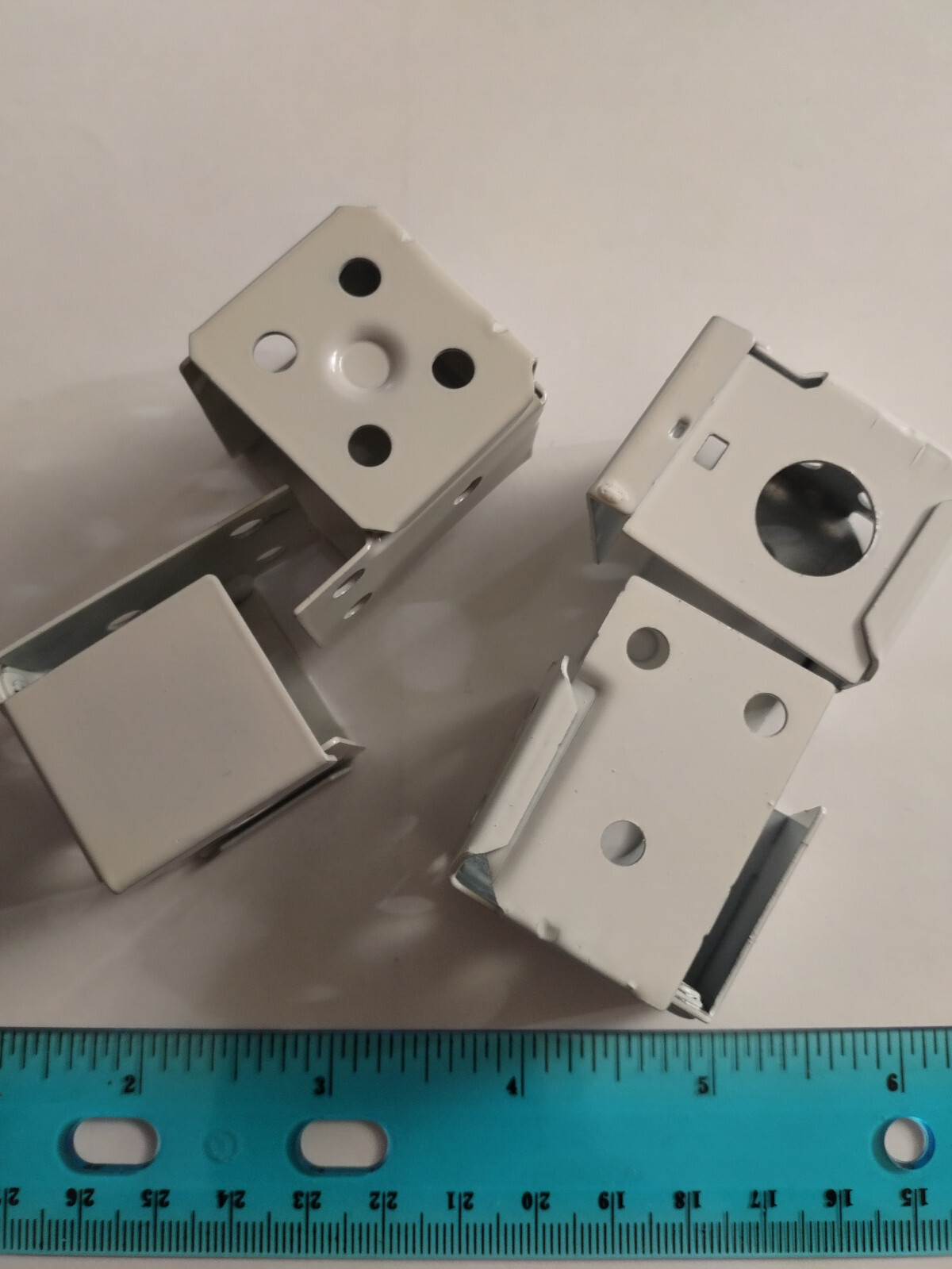 1″ Mini Blind Bracket: Metal (Box Style)