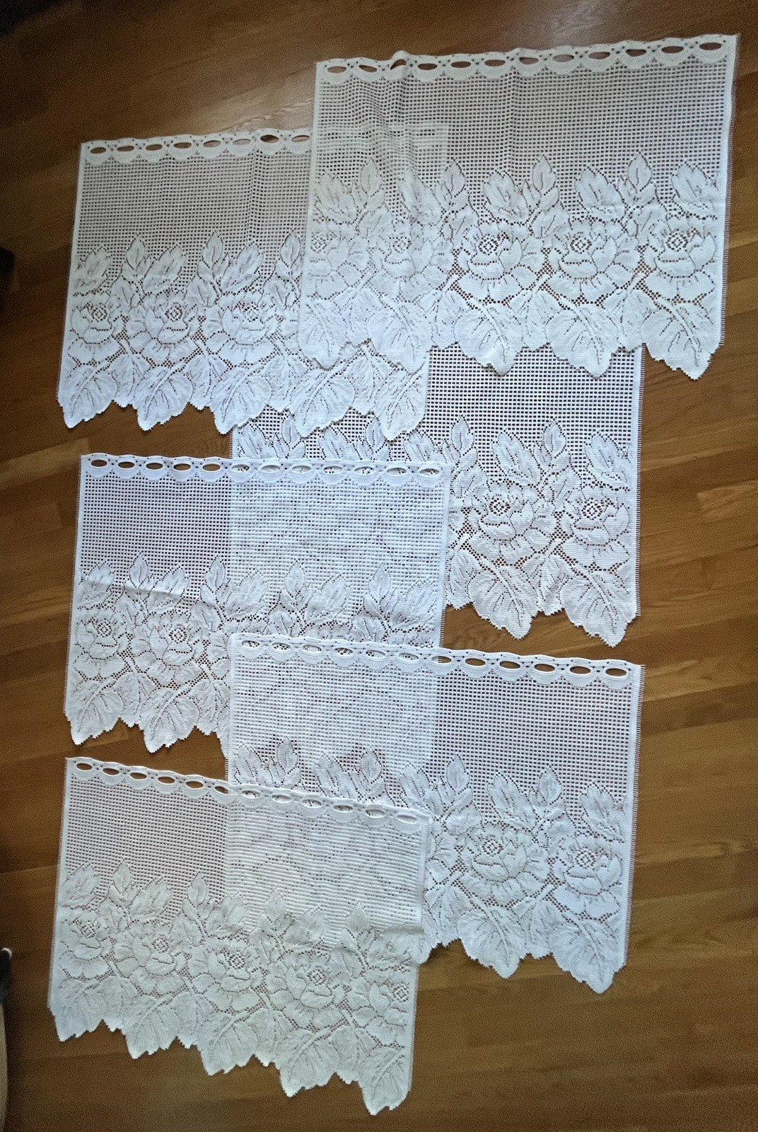 6 Vintage White Floral Lace Café Curtains 30″ wide X 24″ long Each