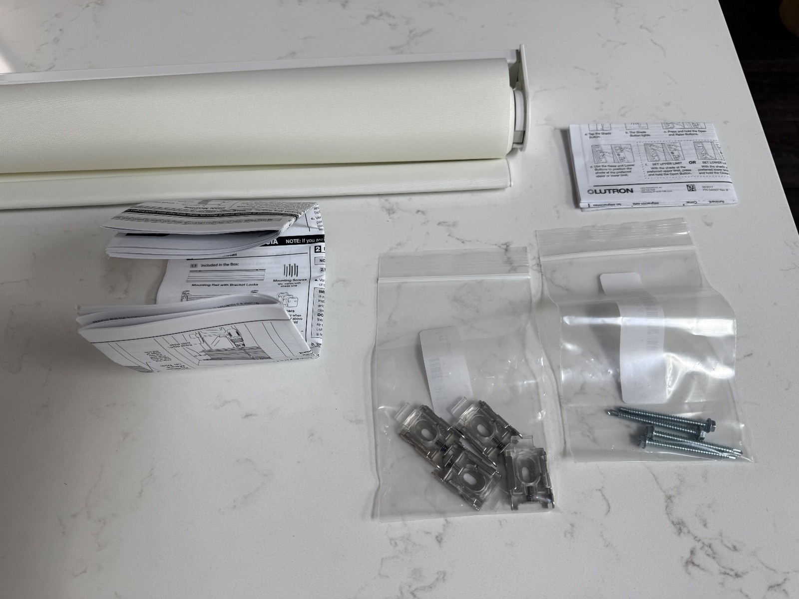 NEW Lutron Triathlon Motorized Roller Shade – 73 1/8″ W x 65″ H – White Fabric