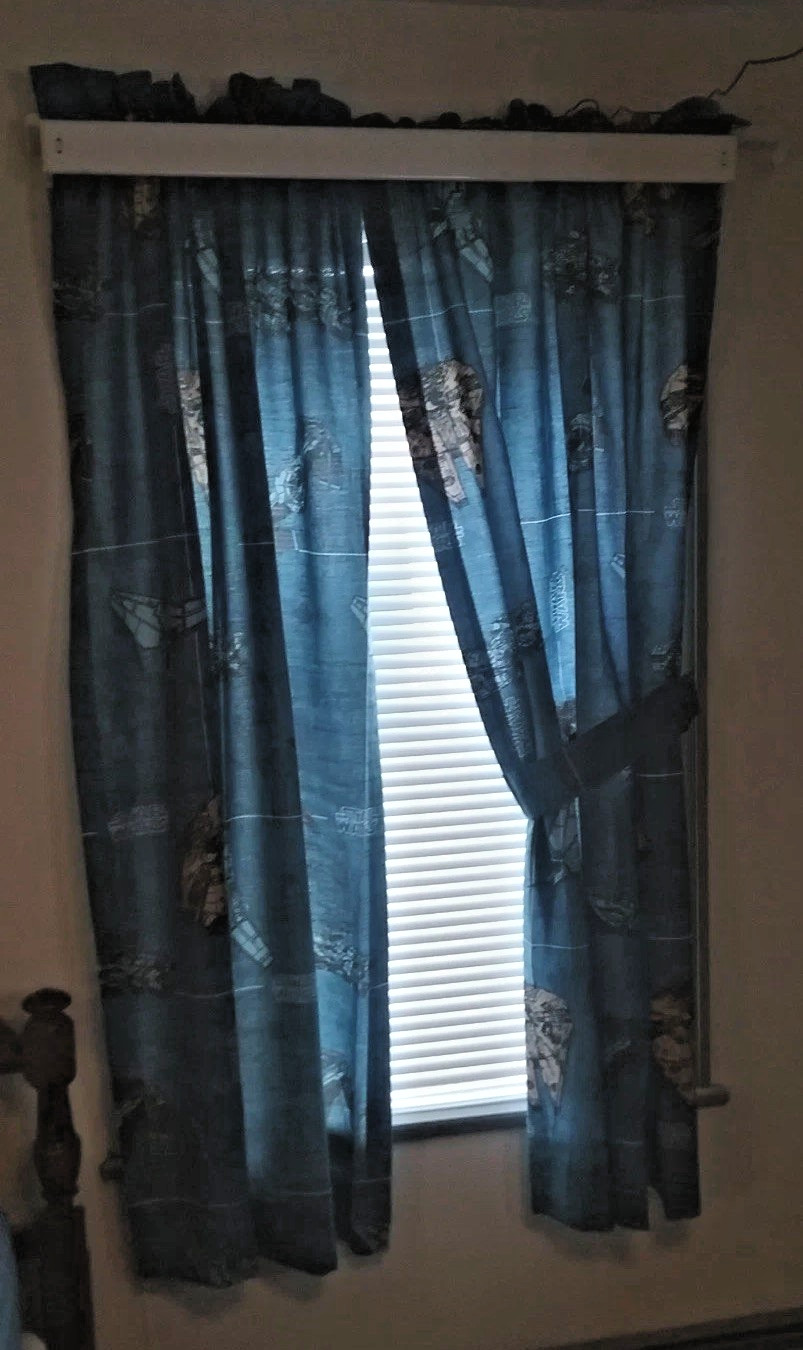 1997 Star Wars 2 Valance + 4 Panel Curtains Blue blueprint Millennium Falcon