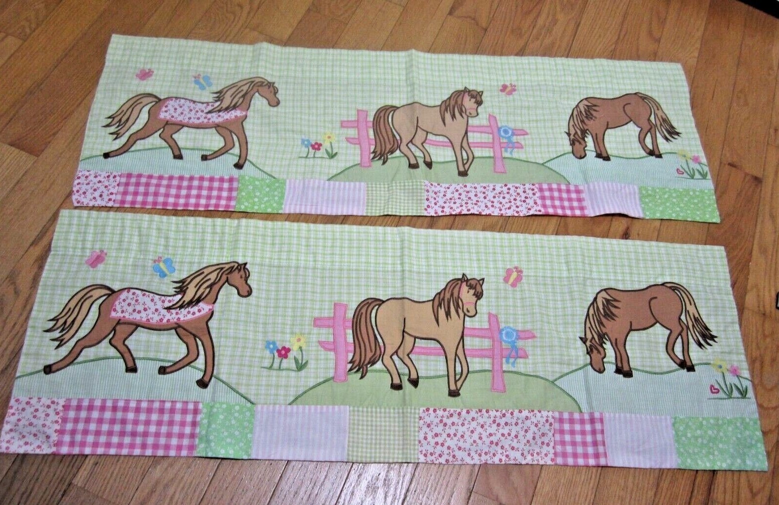Company Kids Patchwork Pair Valances Pony Apple Tree Fence Pink/ Green Checked