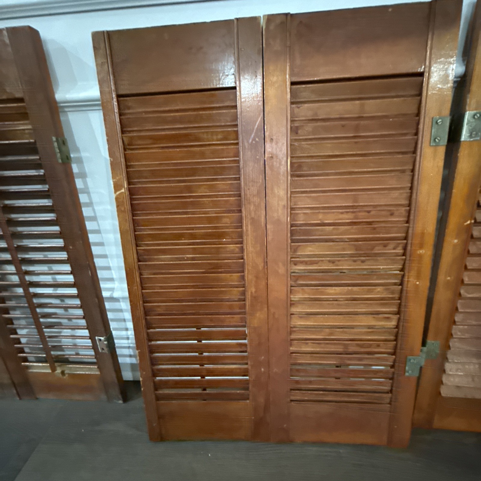 Vintage Plantation Window Shutters 2 Sets 28”Hx39”W Wood Interior Louver Brown.