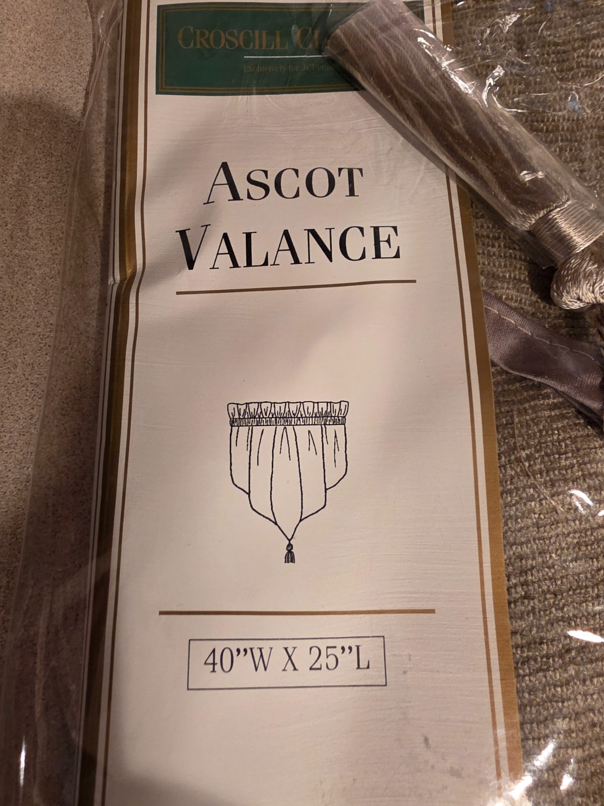 NIP 4 Croscill Classics Ascot Valance 40″ x 25″ Chenille Crushed Celedon Green