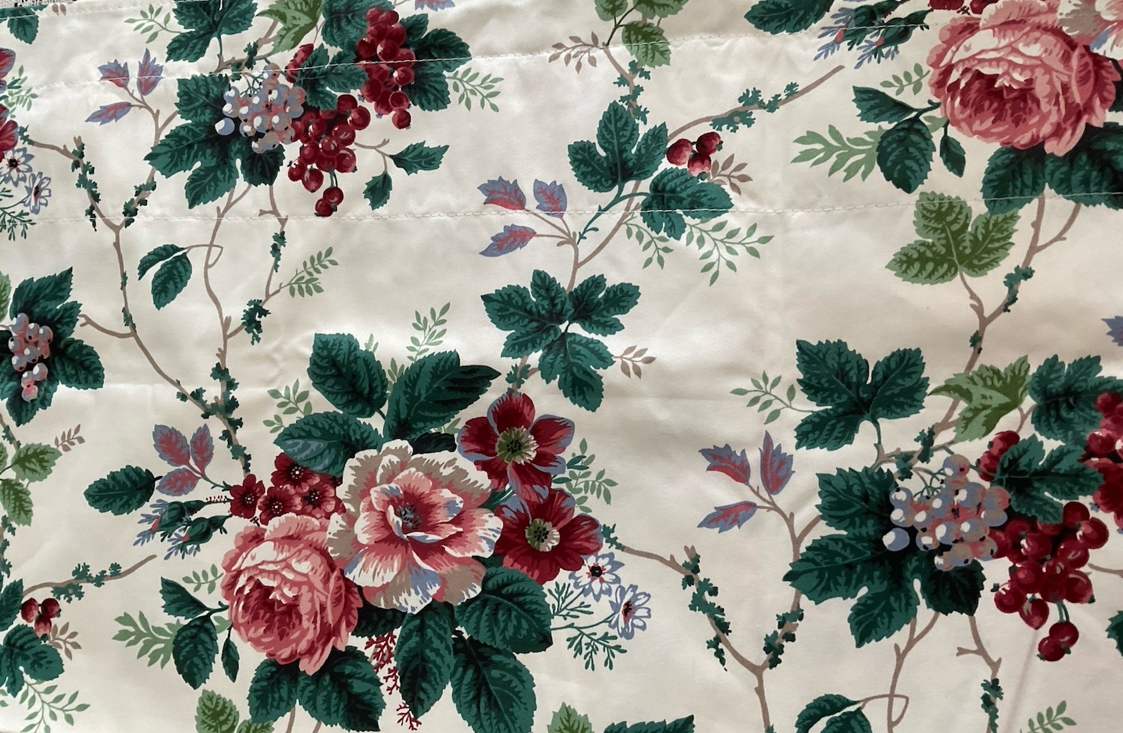 Unbranded VINTAGE Floral/Grapes Curtain/Valance 80 X 16 Beautiful Pre-own