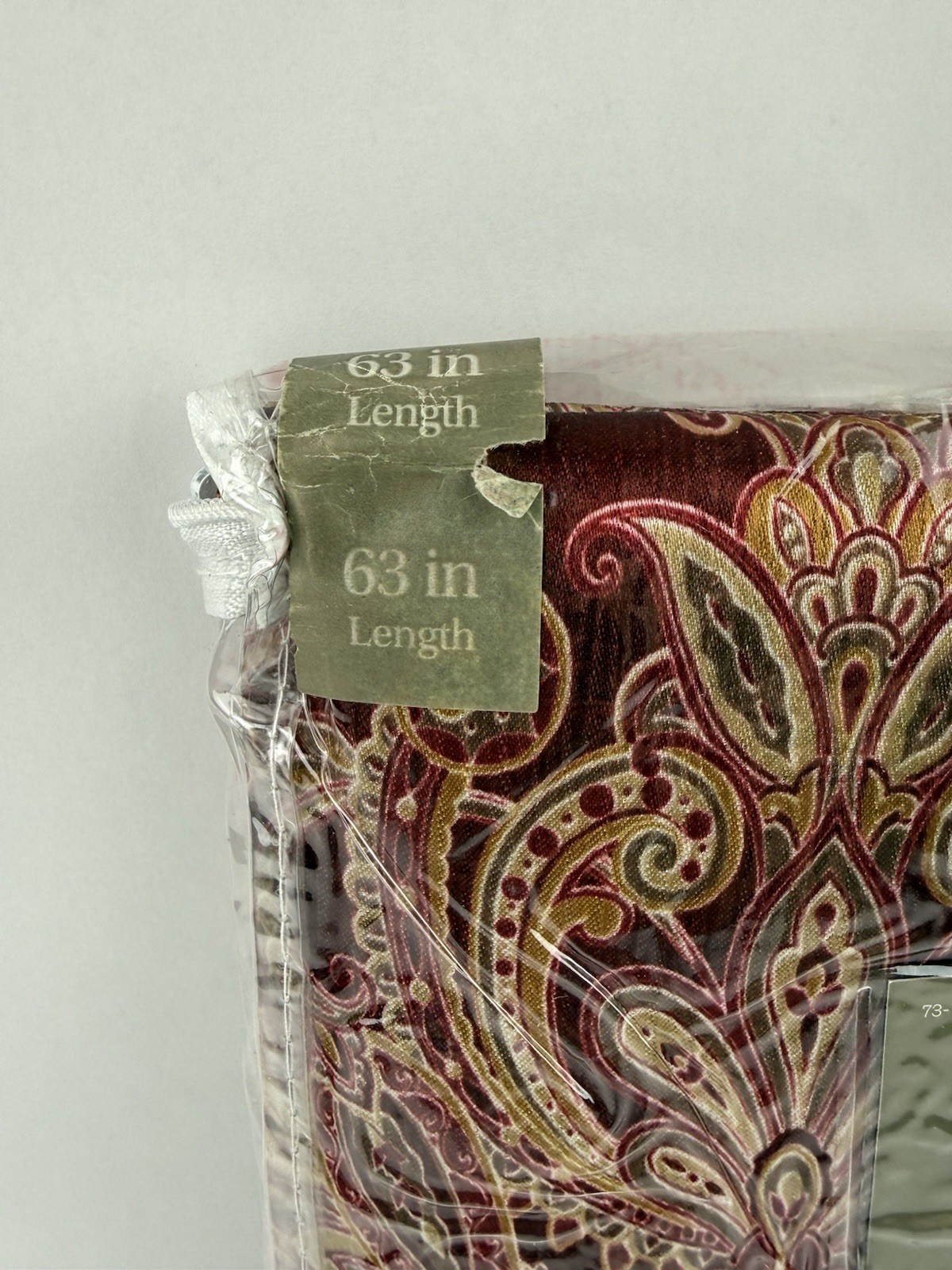 JCP Royal Velvet Hilton Hilton Damask Panel Curtain Majestic Red Multi 54″x63”
