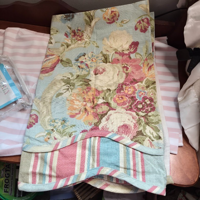 Waverly Spring Bling Valance Cabbage Rose Stiped Scalloped Blue Pink Green EXC