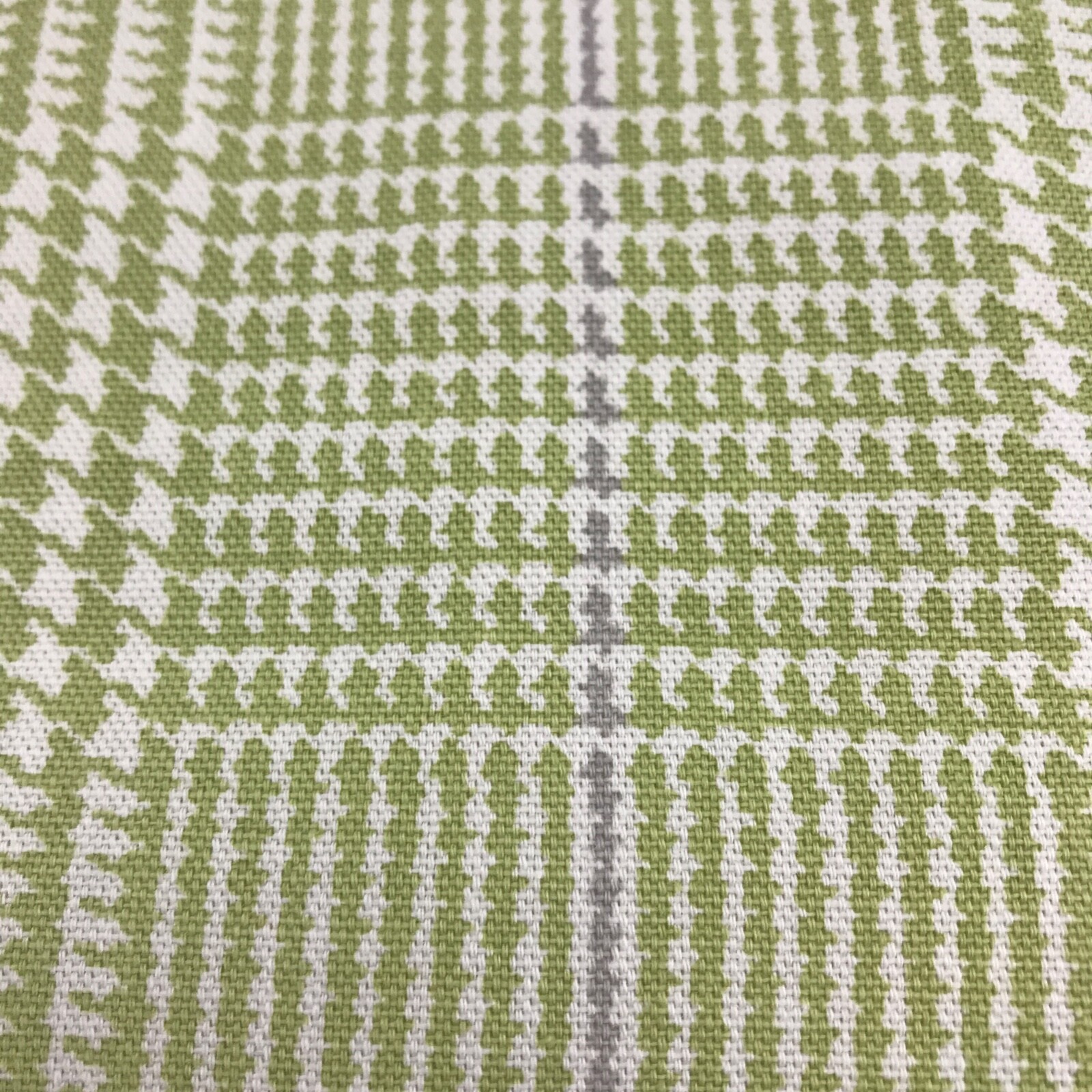 Waverly Lime Green Check Houndstooth Valance 51″ x 19″ – 100% Cotton