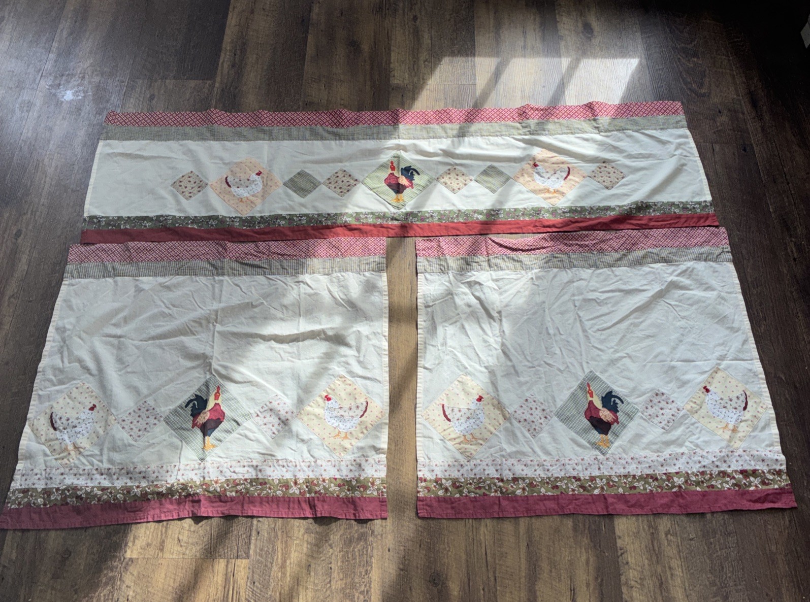 Farmhouse Style Vintage Curtain Valance Rooster Chicken Embroidered Cottage