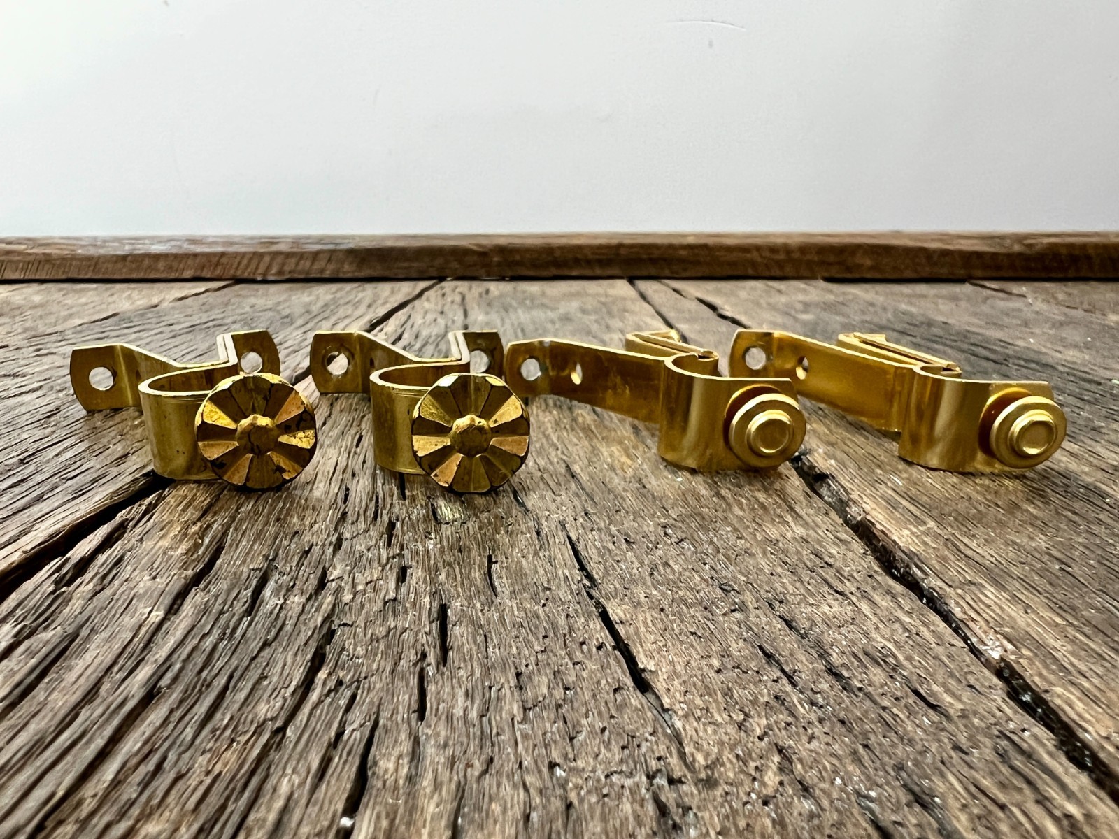 Vintage Brass Flower Curtain Rod Hooks – Gold Curtain Rod Bracket 4 Piece Set