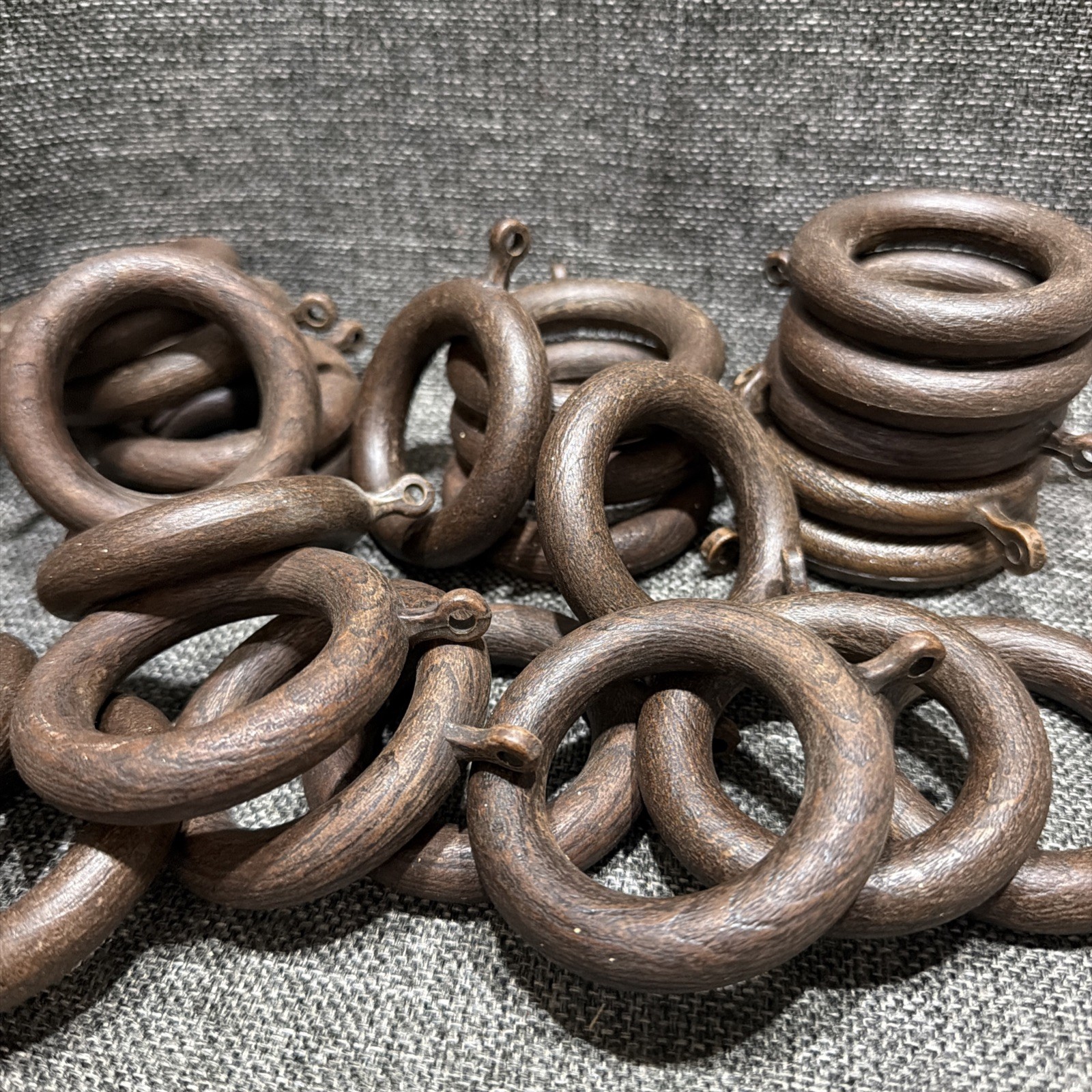 Lot Of 25 Wood Look Curtain Rings Eyes Drapery Hardware 2-3/4″ 1-3/4″ Plastic