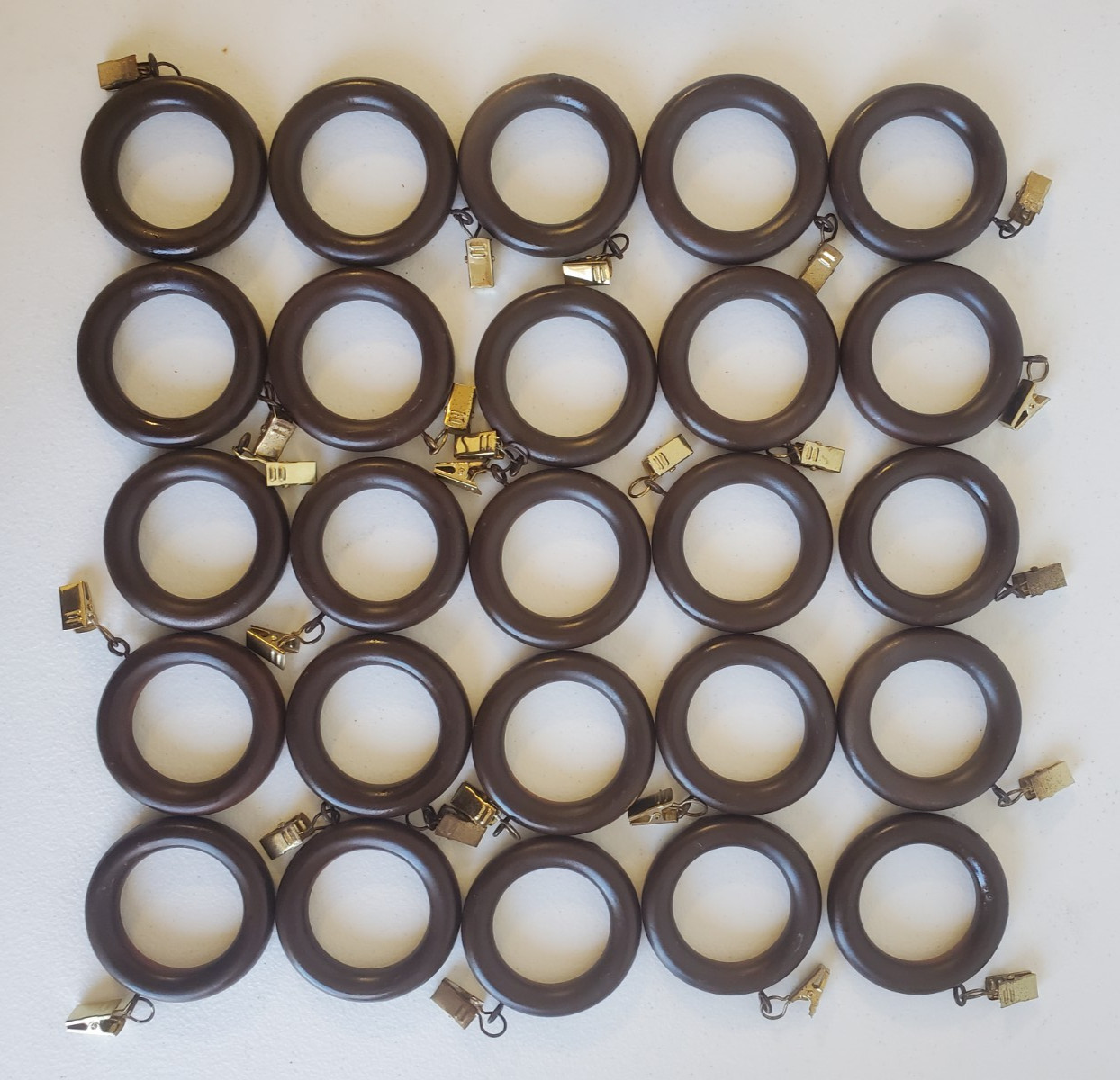 KIRSCH Lot 25 Drapery WOOD Rings w/ Clips Fits 1 3/8″ Pole COFFEE Brown Curtain