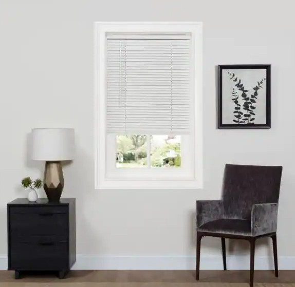 Achim GII Deluxe Sundown White Cordless Room Darkening Vinyl Mini Blind 34″x 64″