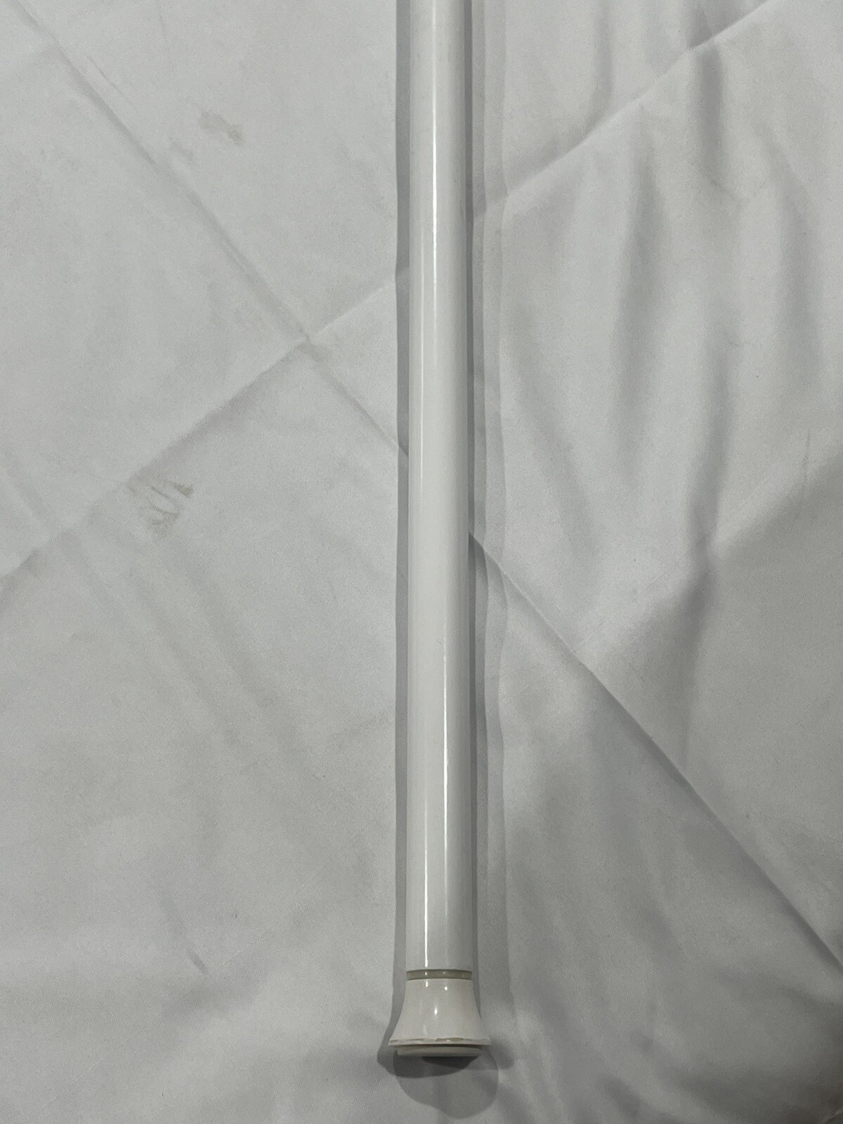 Amazon Basics Adjustable Tension Curtain Rod, 78-108″ White, Classic Finials