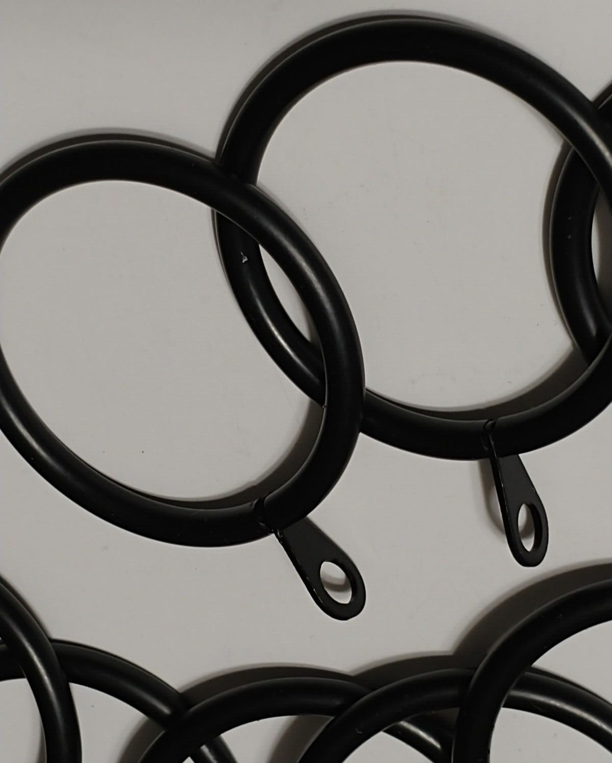 Curtain Round Rings Eyelets Black Hooks Rod Sliding Drapes Shades 18 Pcs Metal