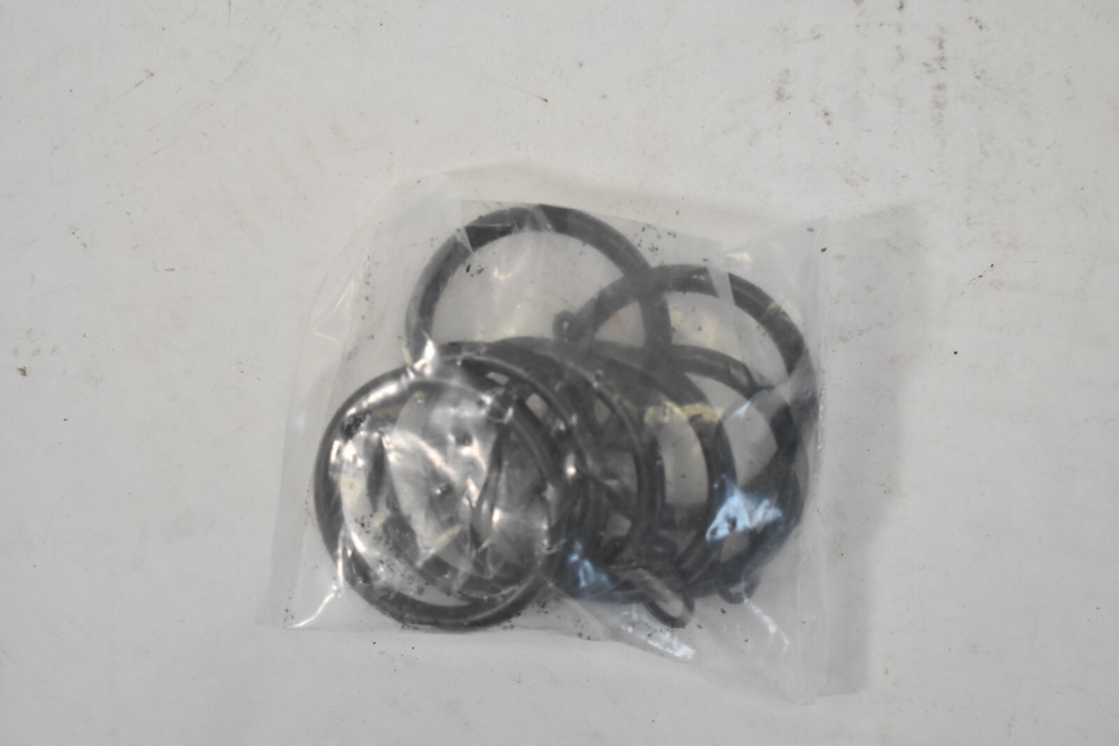 Urbanest Living Metal Curtain Drapery Rings 7 Pack 1-1/2″ Dia Black 1200763