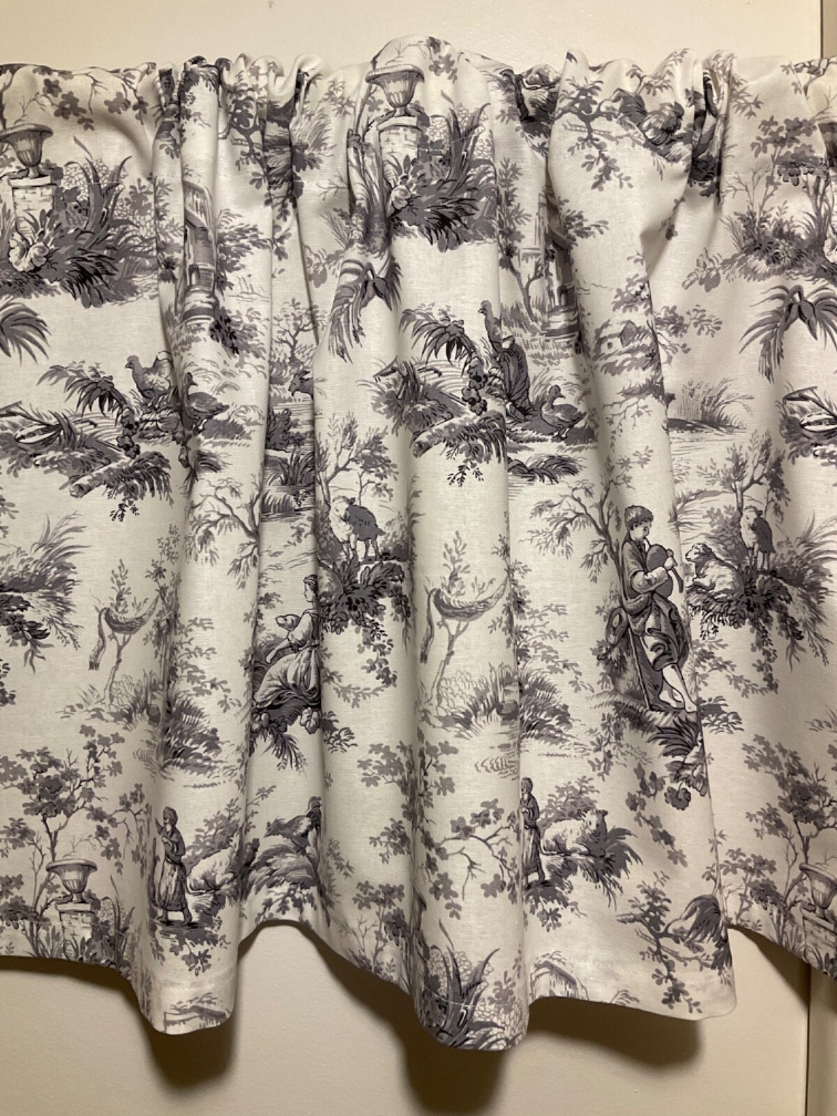 Handmade Black and White Toile Valance, 41 X 15 INCHES