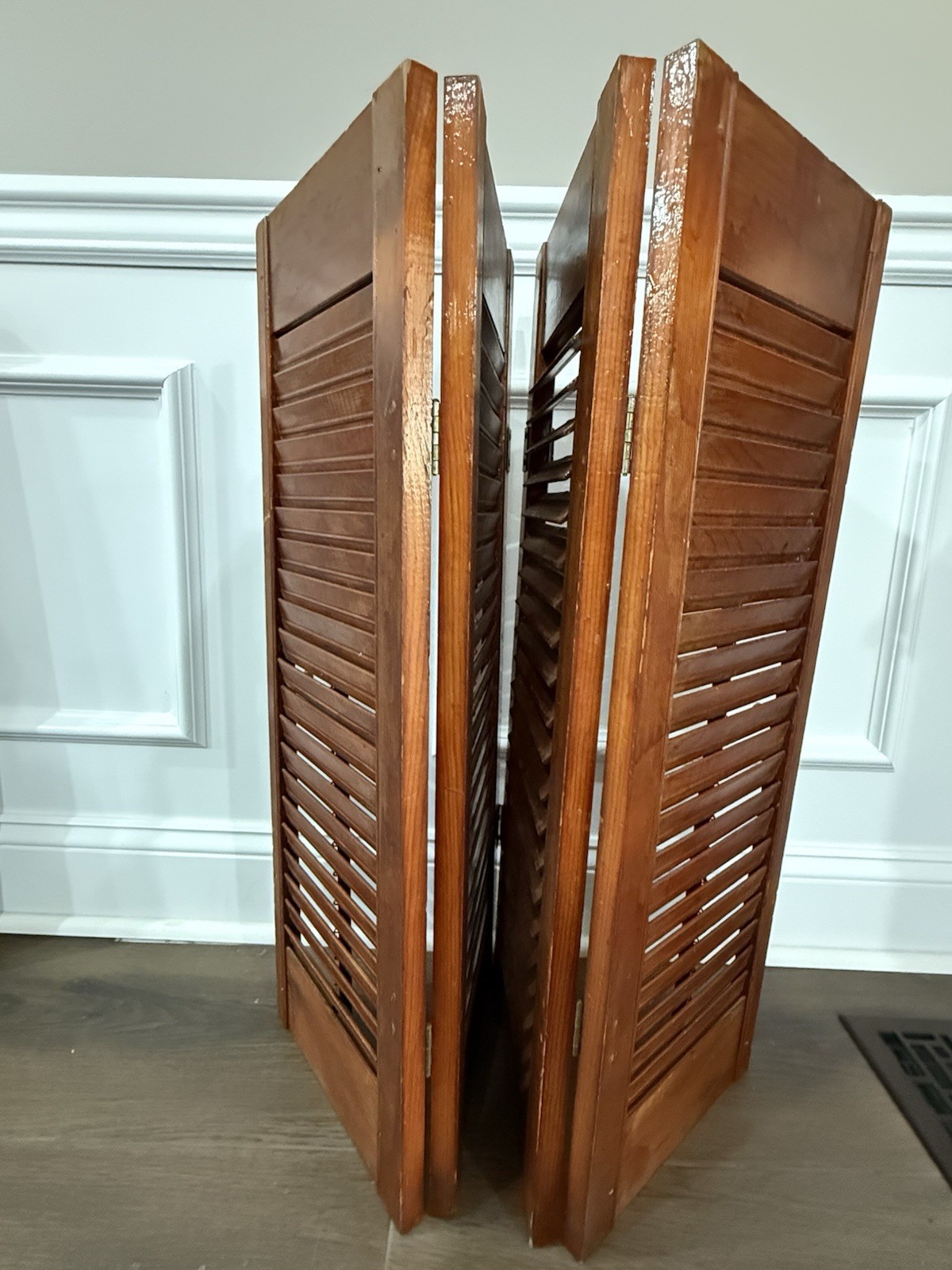 Vintage Plantation Window Shutters 2 Sets 28”Hx39”W Wood Interior Louver Brown.