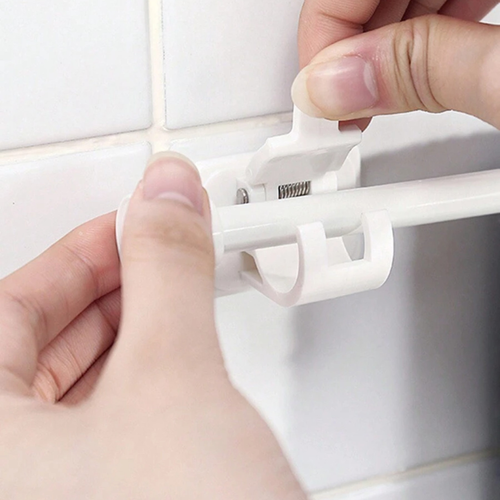 Wall-Mounted Curtain Rod Bracket Self-Adhesive Curtain Rod Holder Drapery Hook