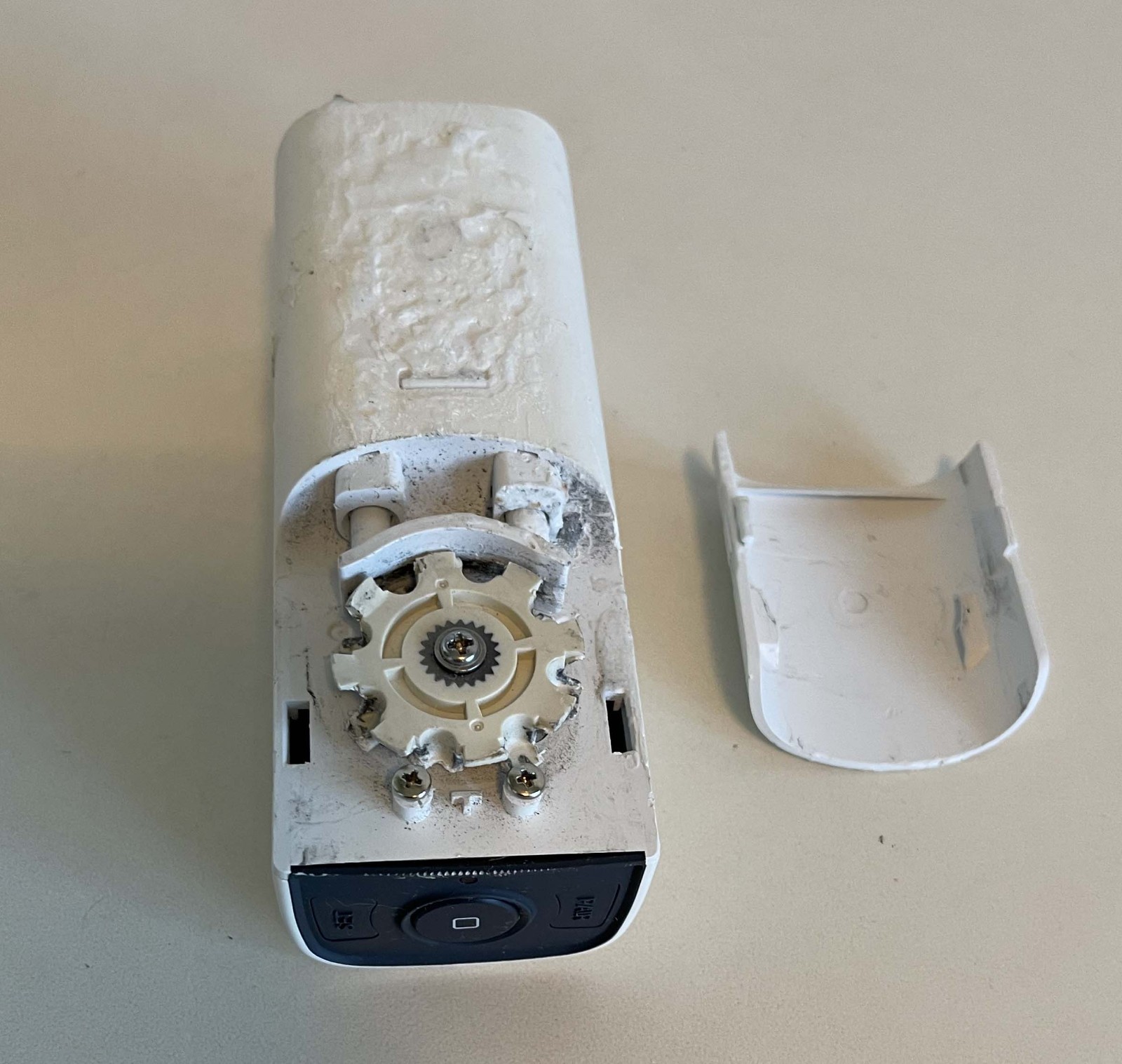 RYSE Smart Shade RYSE SmartShade GR-0103 Battery For Parts Not Working Damaged