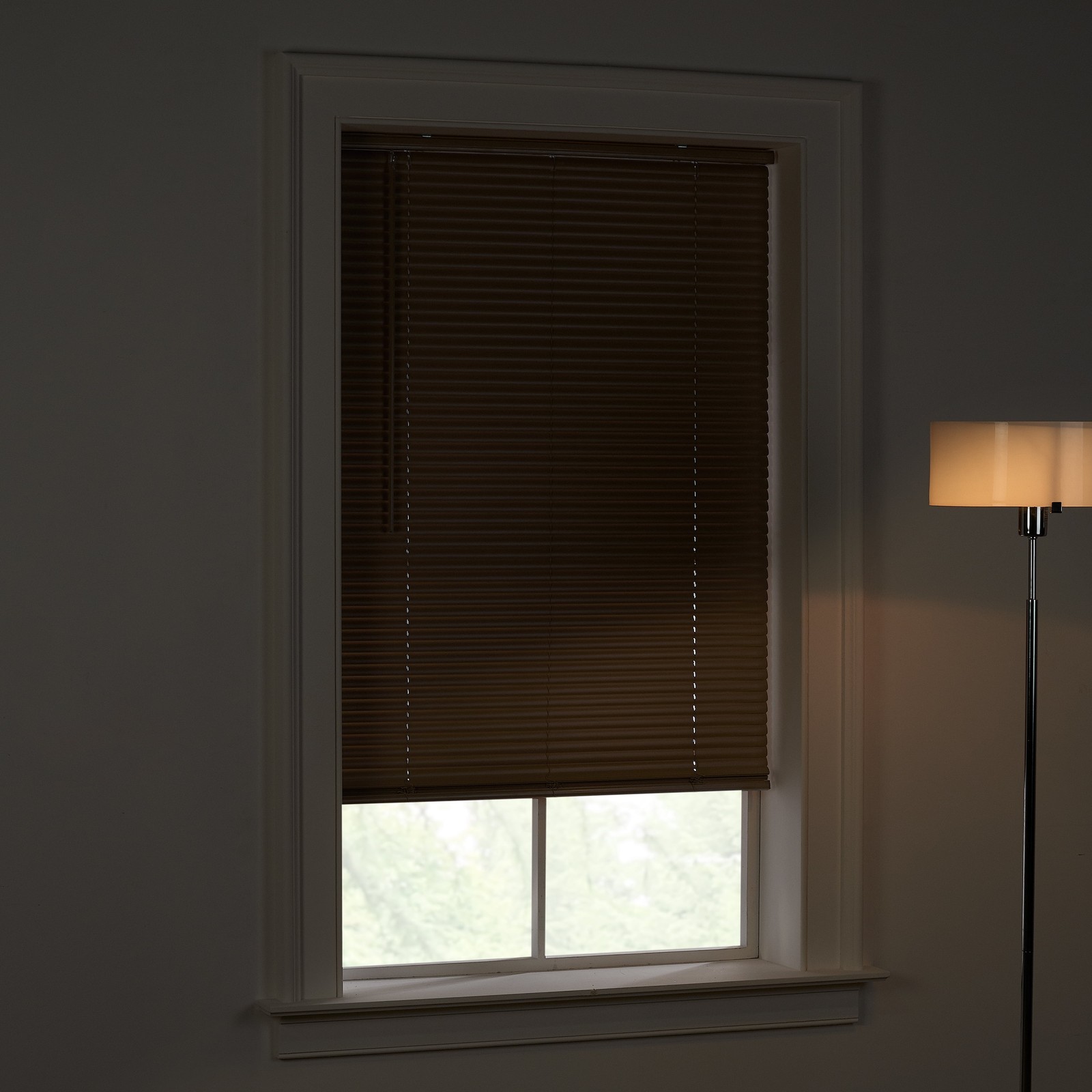 1″ Cordless Vinyl Room Darkening Mini Blinds, Khaki, 23″W X 48″L
