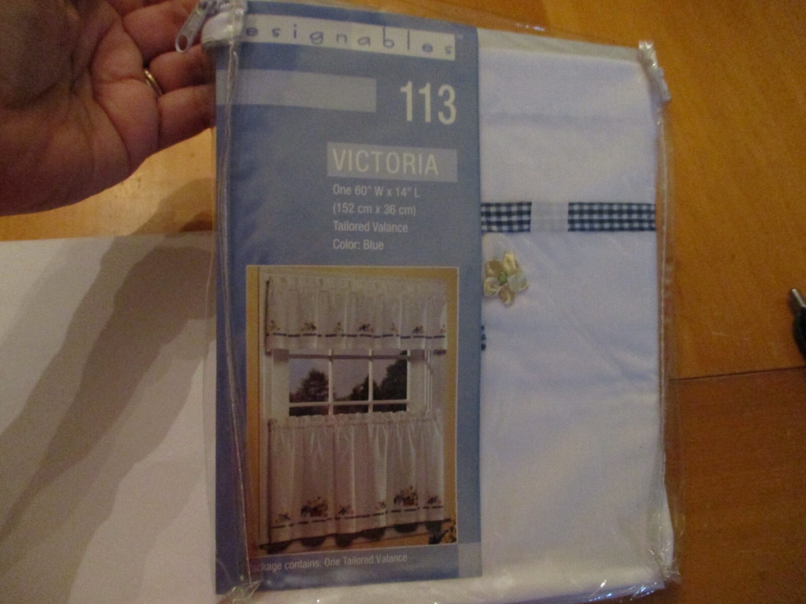 Designables 113 Victoria NIP Kitchen Valance Blue Gingham Embroidered Flowers