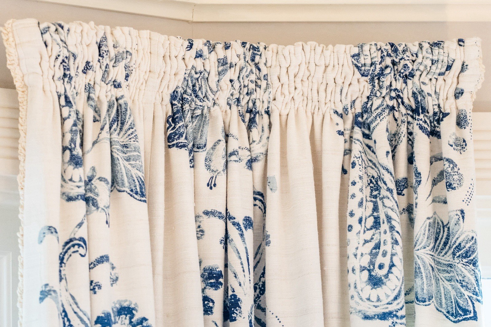 Blue & White Indigo Floral Paisley Curtain Panels Set Of Four In Great Condition