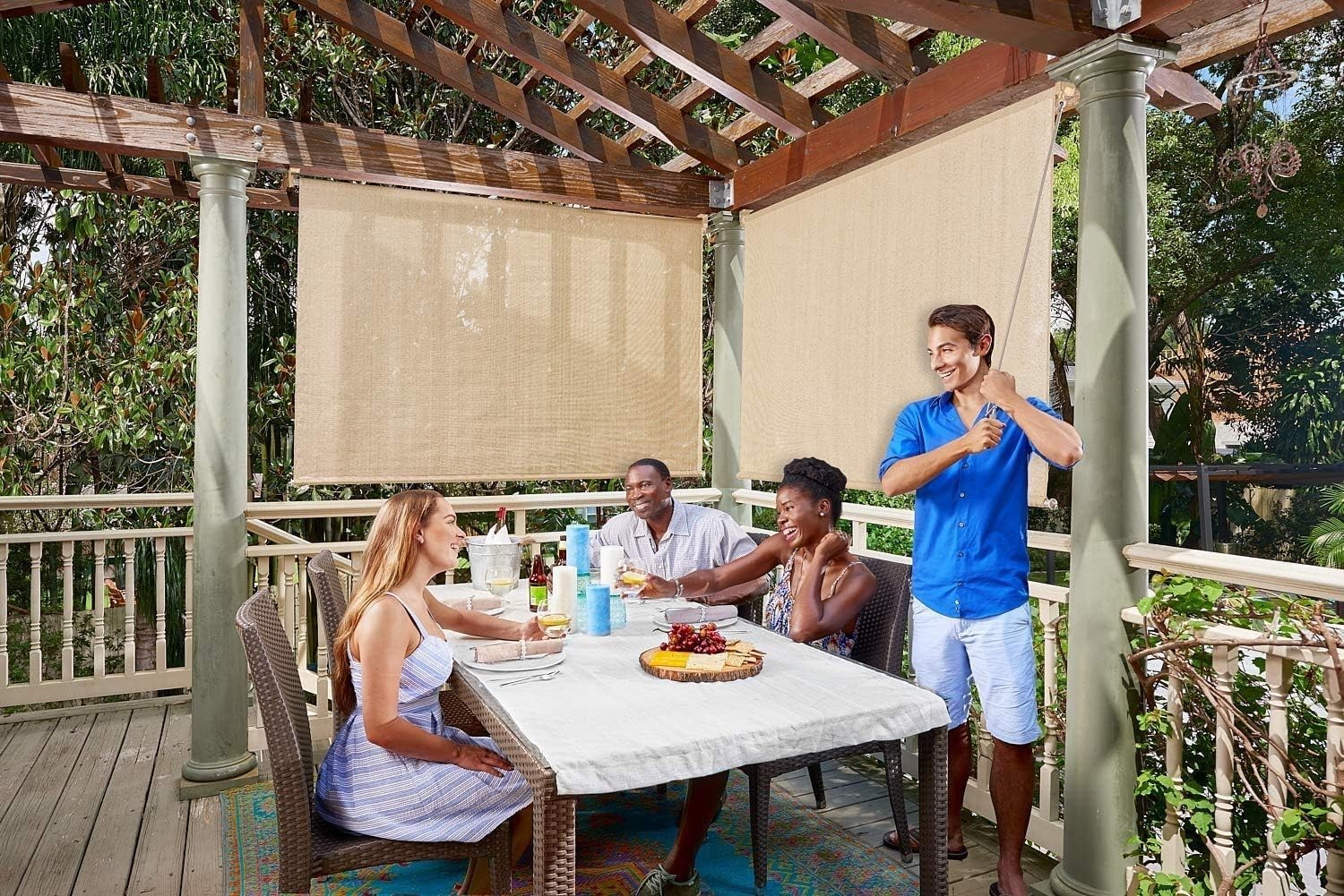 Outdoor Cordless Sun Blocking Roller Shade