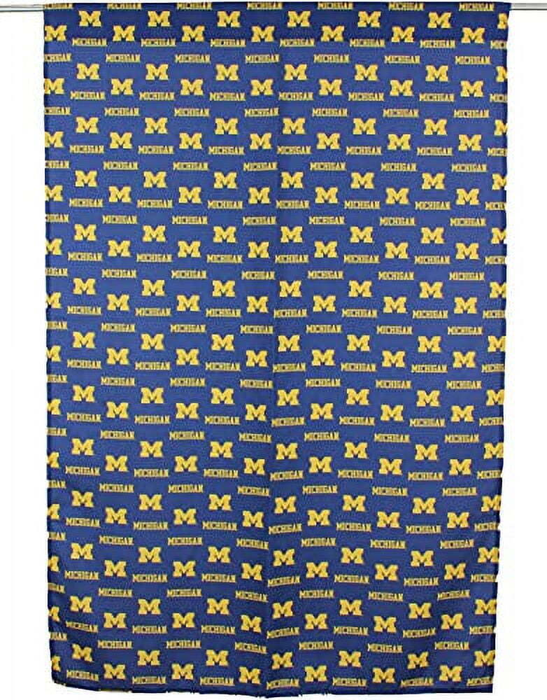 Michigan Wolverines 100% Polyester, 63″ Curtain Panels, Set of 2