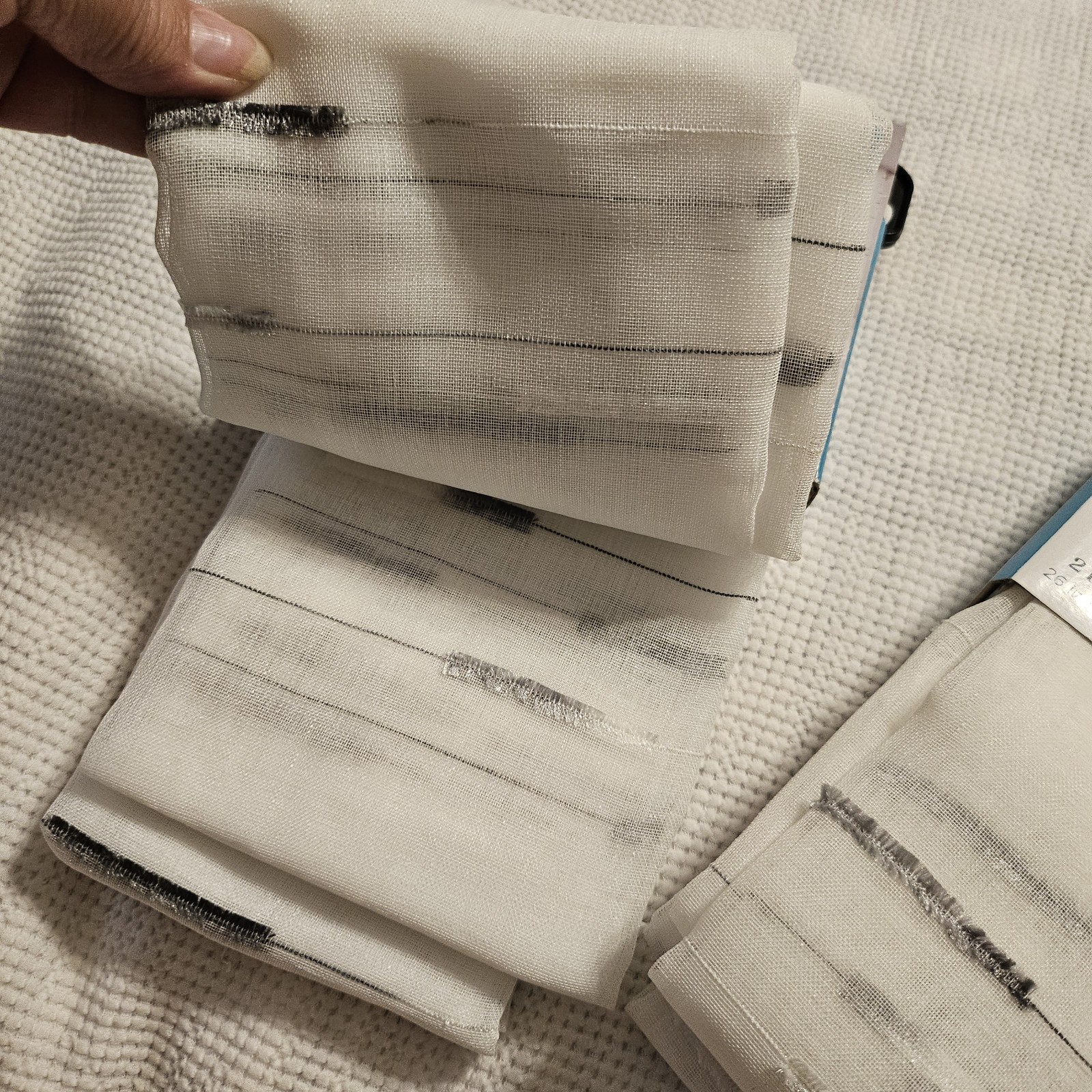 2 SETS COMFORT BAY SHEER CURTAINS “MOREAU” 4 PANELS Total ROD POCKET 26X84 NEW