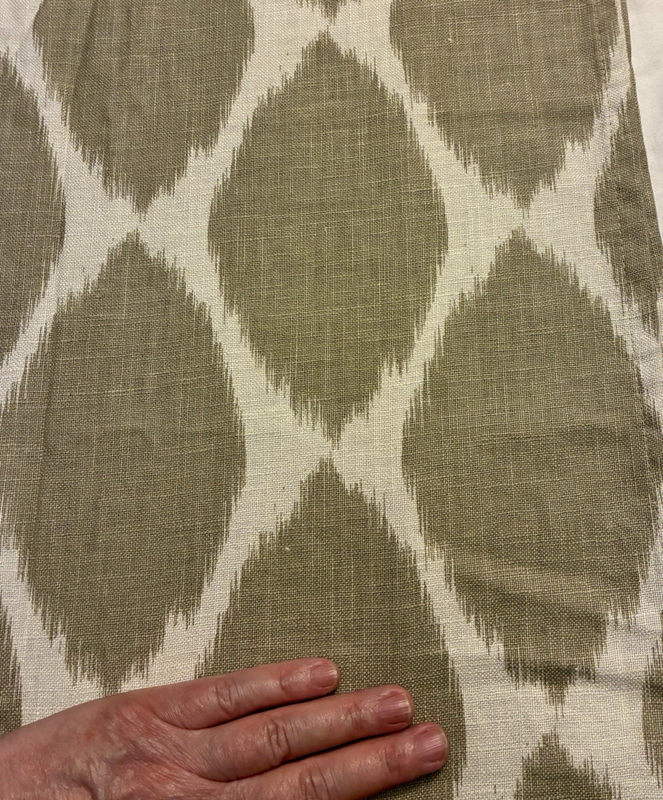 West Elm Ikat Ogee Linen Curtains – Taupe/Cream 48″ X 84” (Set of 2 panels).