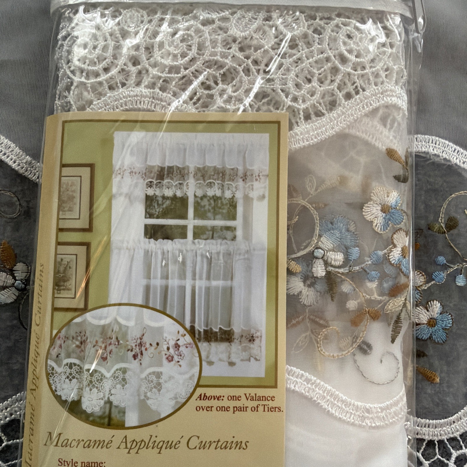 VTG Macrame Organza Valance White/Blue Floral Cottage/Cabin Core 58″W x 14″L NIP