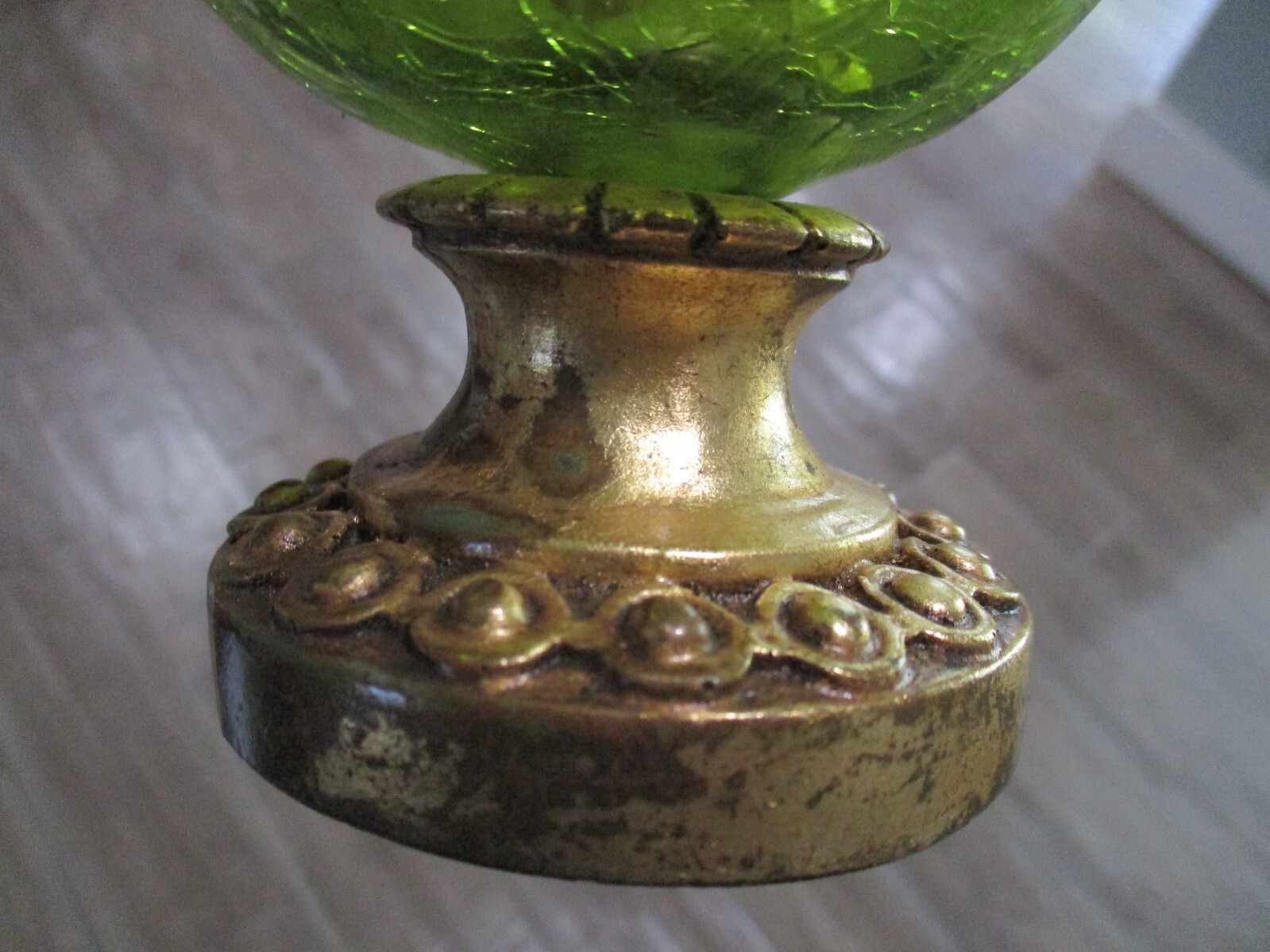 Murano hand blown Lime Green Crackle glass sphere globe Curtain Rod Finial