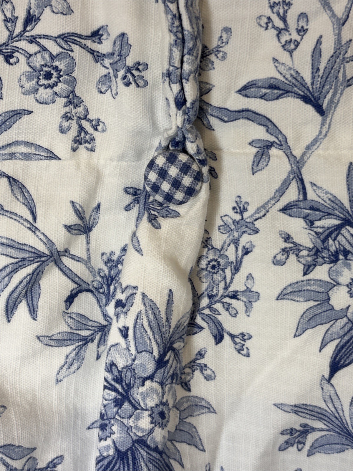 American Living Valance Blue & White Plaid FLORAL w/Button Detail 48”x 18” (#2)