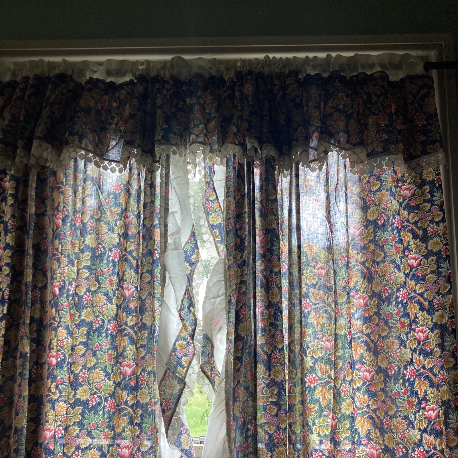 2 Pairs Attached Valances Rifled Laced Cotton Blend Floral Curtains 45”W/78”L