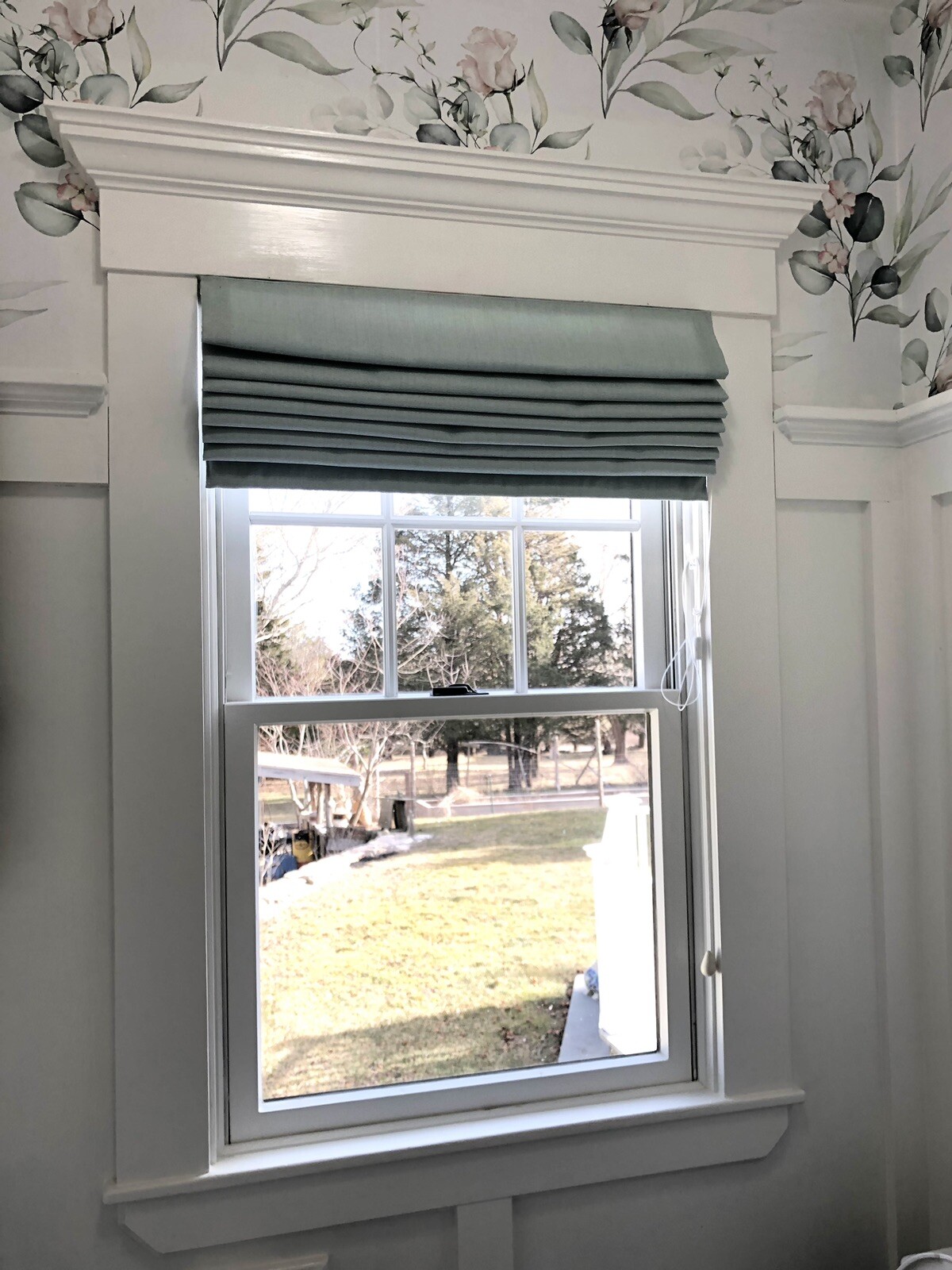 Roman Shade Blind Window Light Green Lined Privacy 28 X 45.5 Privacy