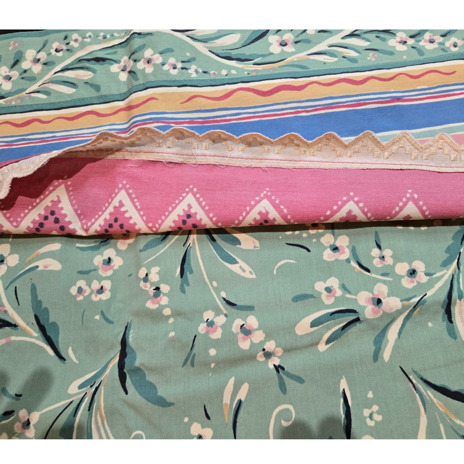 Unbranded Floral Valance Green Pink Vintage Cottagecore 26×18 Good