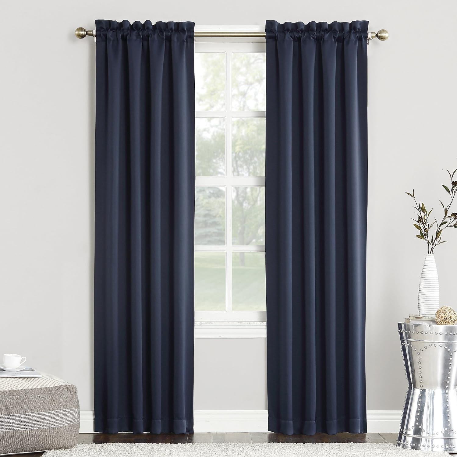 Easton Energy Saving Blackout Rod Pocket Curtain Panel 40″ x 84″ Black