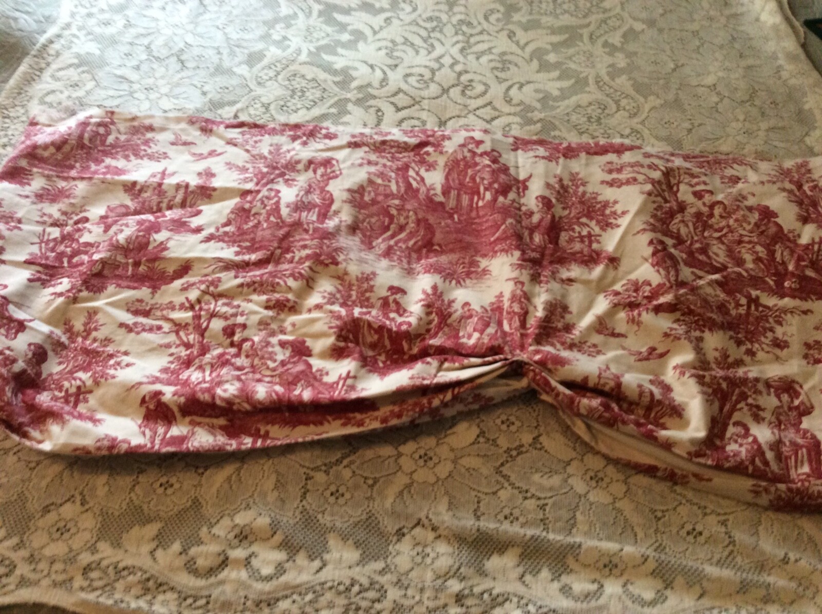 Waverly Curtain Custom Made Valance Red Toile Country Life 25″ x 46″ Unfinished