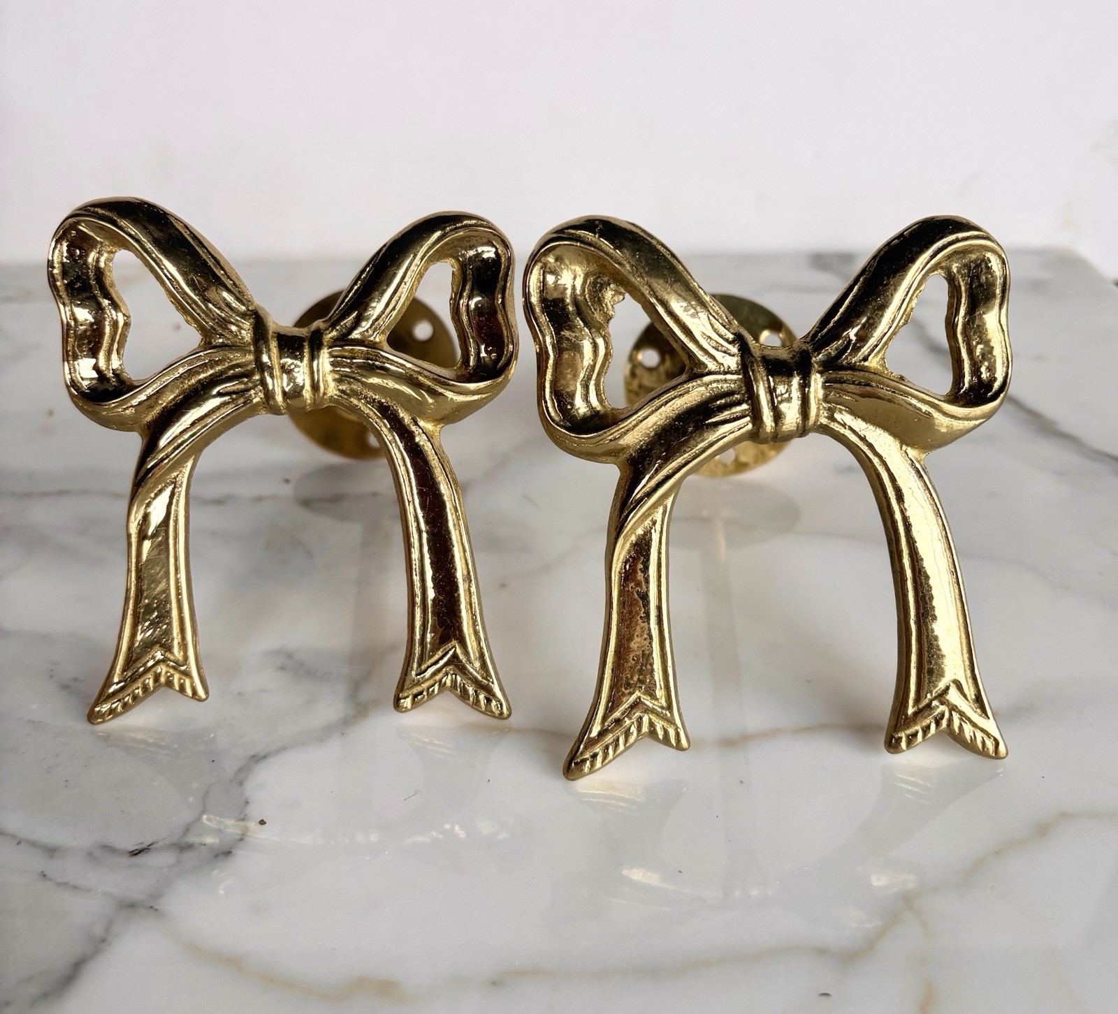 Pair of VINTAGE XXL BIG BOW TIE GOLD BRASS CURTAIN DRAPE DECOR FANCY TIEBACKS